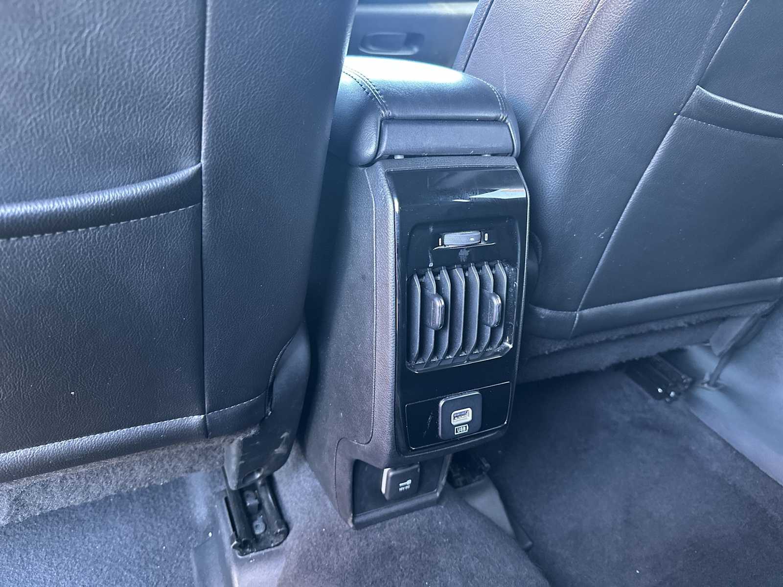 Thumbnail: 2023 Jeep Compass - 20