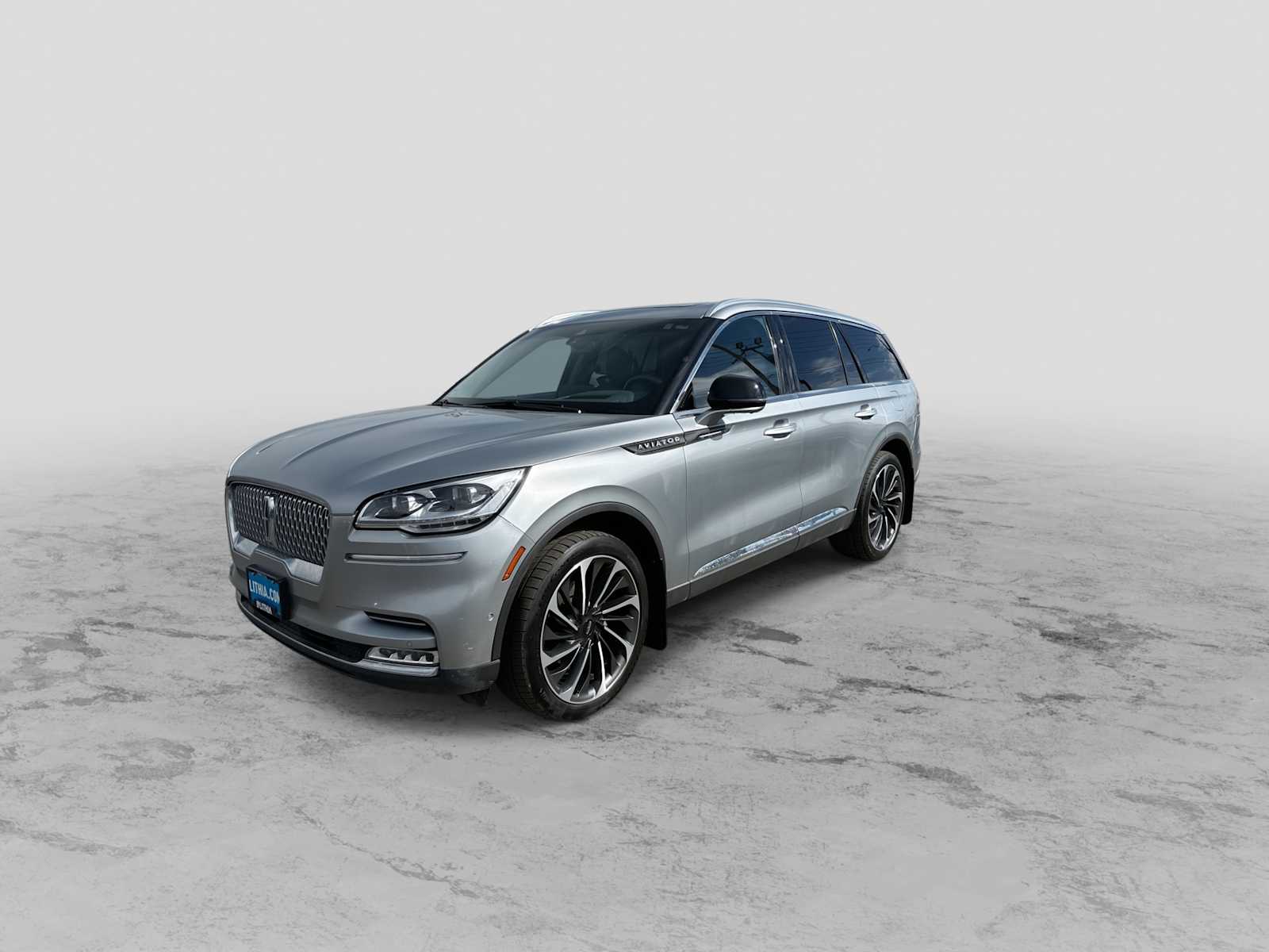 Thumbnail: 2020 Lincoln Aviator - 4