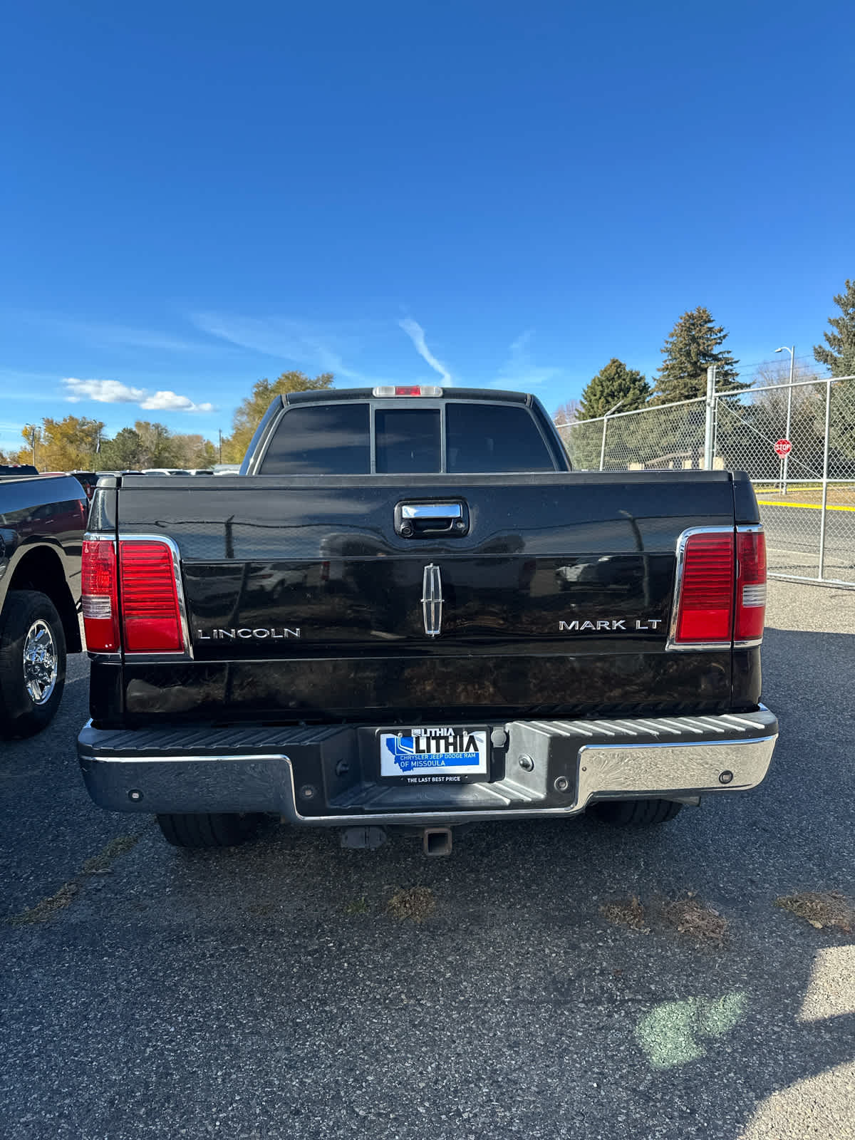 Thumbnail: 2008 Lincoln Mark LT - 4