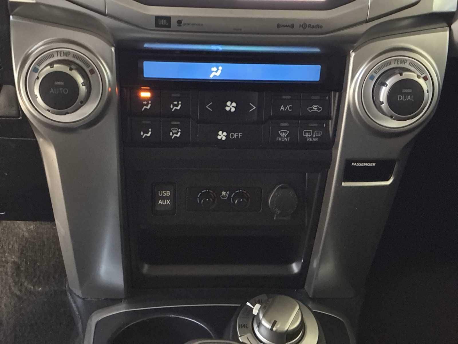 Thumbnail: 2019 Toyota 4Runner - 17