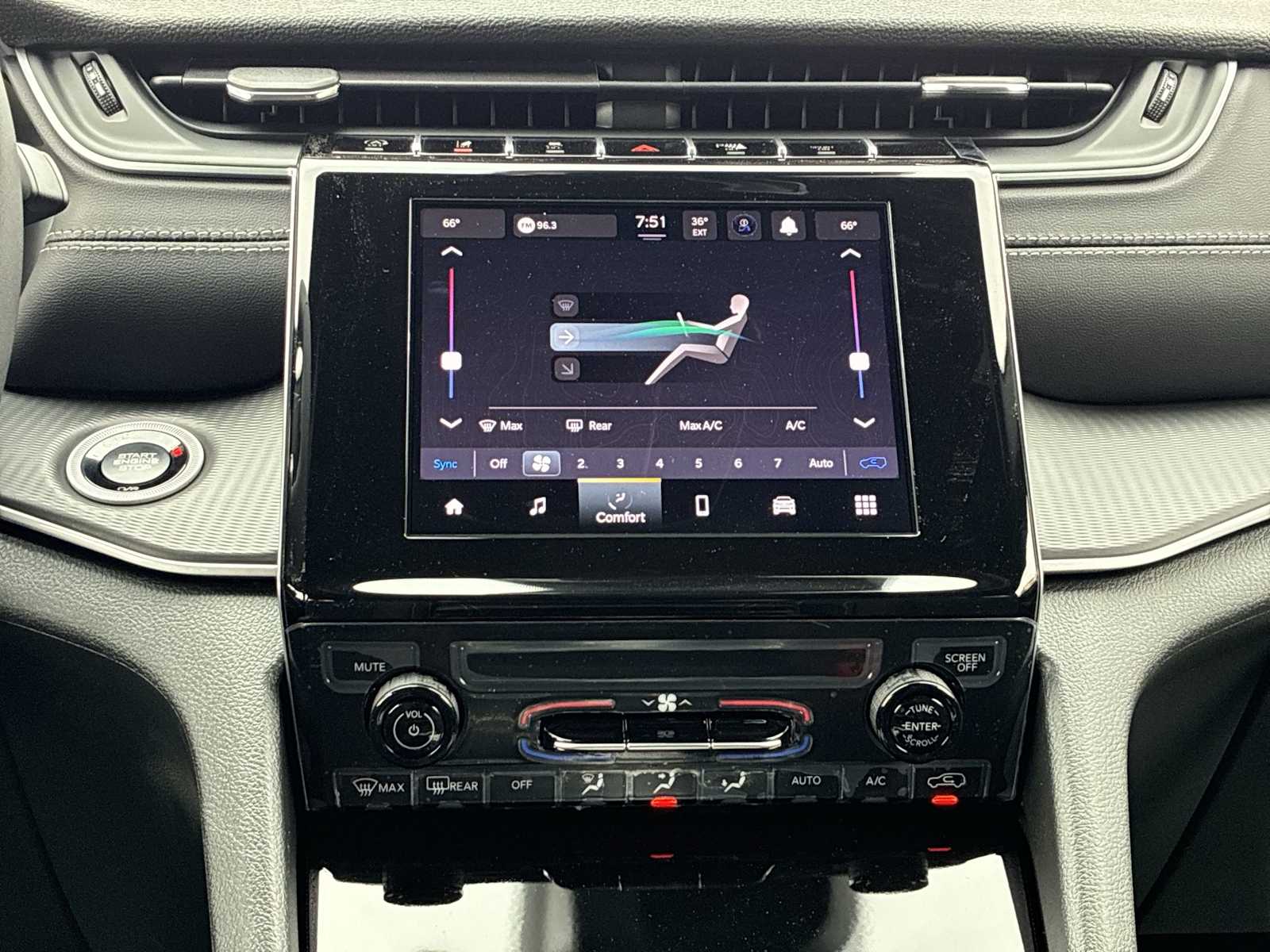 Thumbnail: 2026 Jeep Grand Cherokee - 16