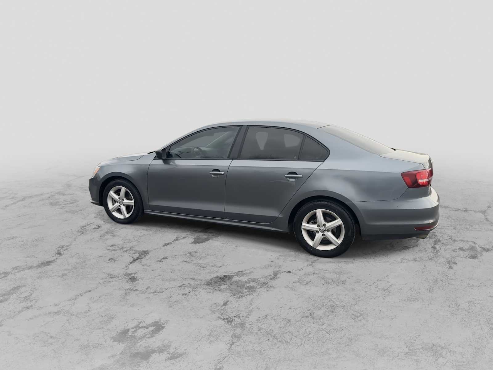 Thumbnail: 2016 Volkswagen Jetta - 6