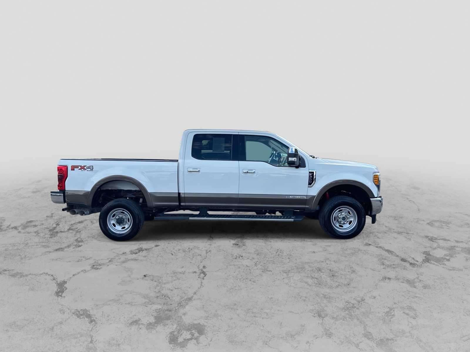 Thumbnail: 2017 Ford F-350 - 8