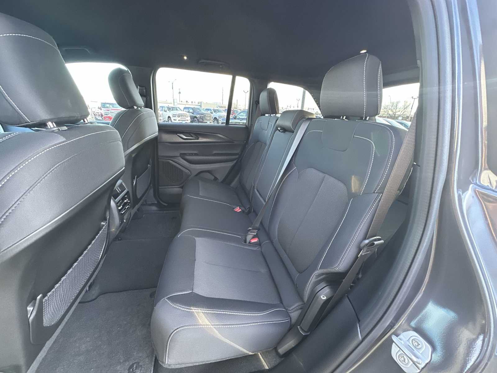 Thumbnail: 2025 Jeep Grand Cherokee - 22