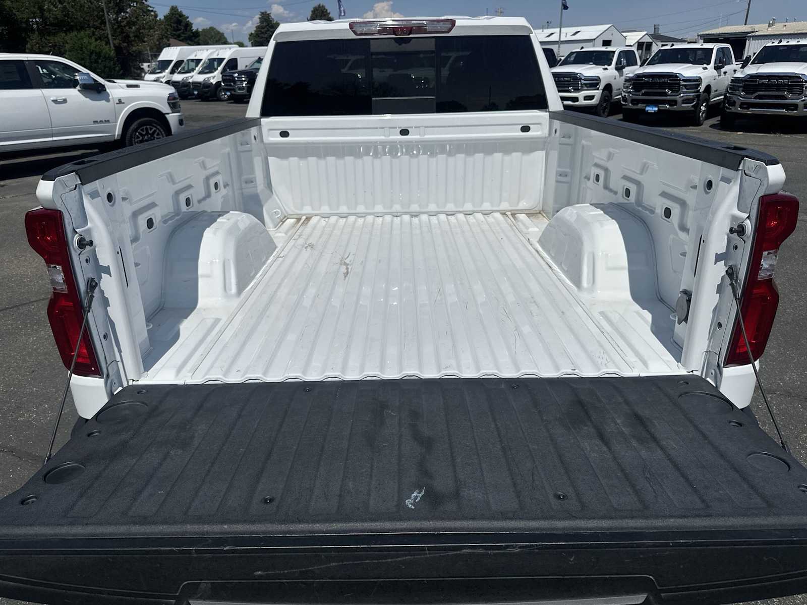 Thumbnail: 2022 Chevrolet Silverado 1500 - 20