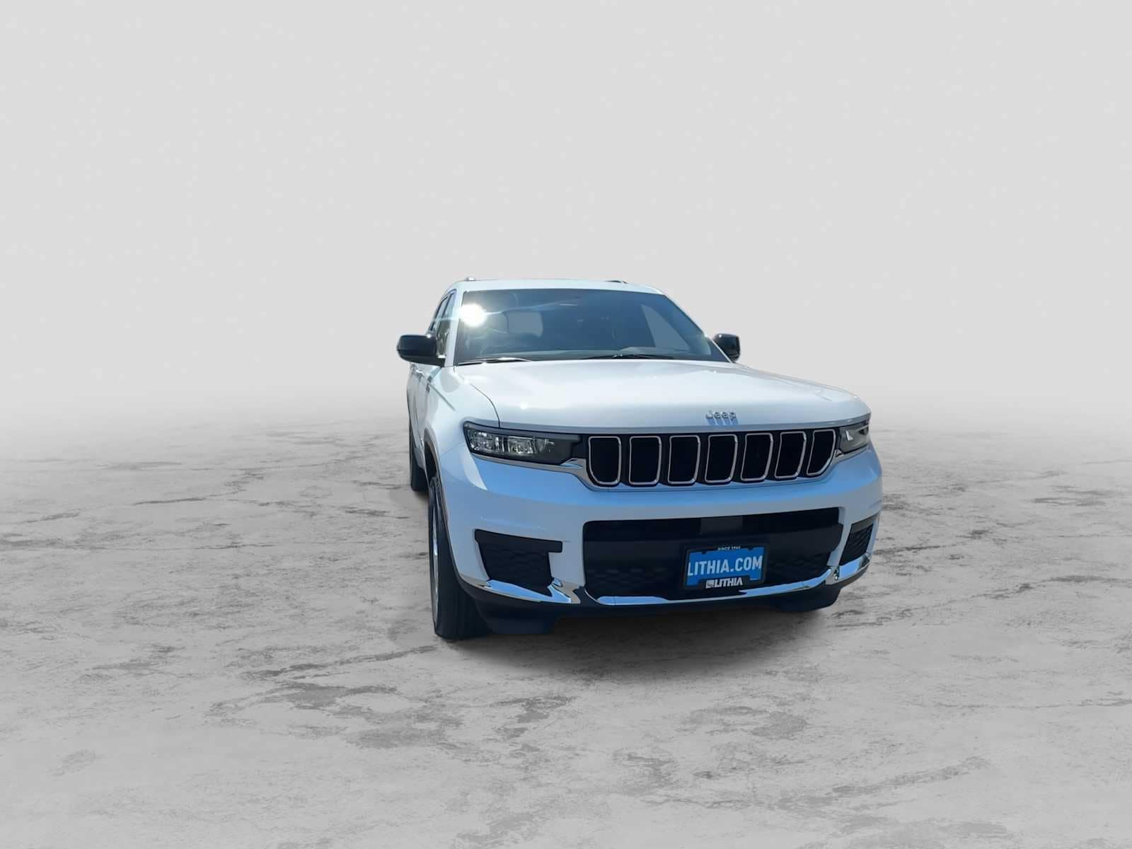 Thumbnail: 2025 Jeep Grand Cherokee - 3