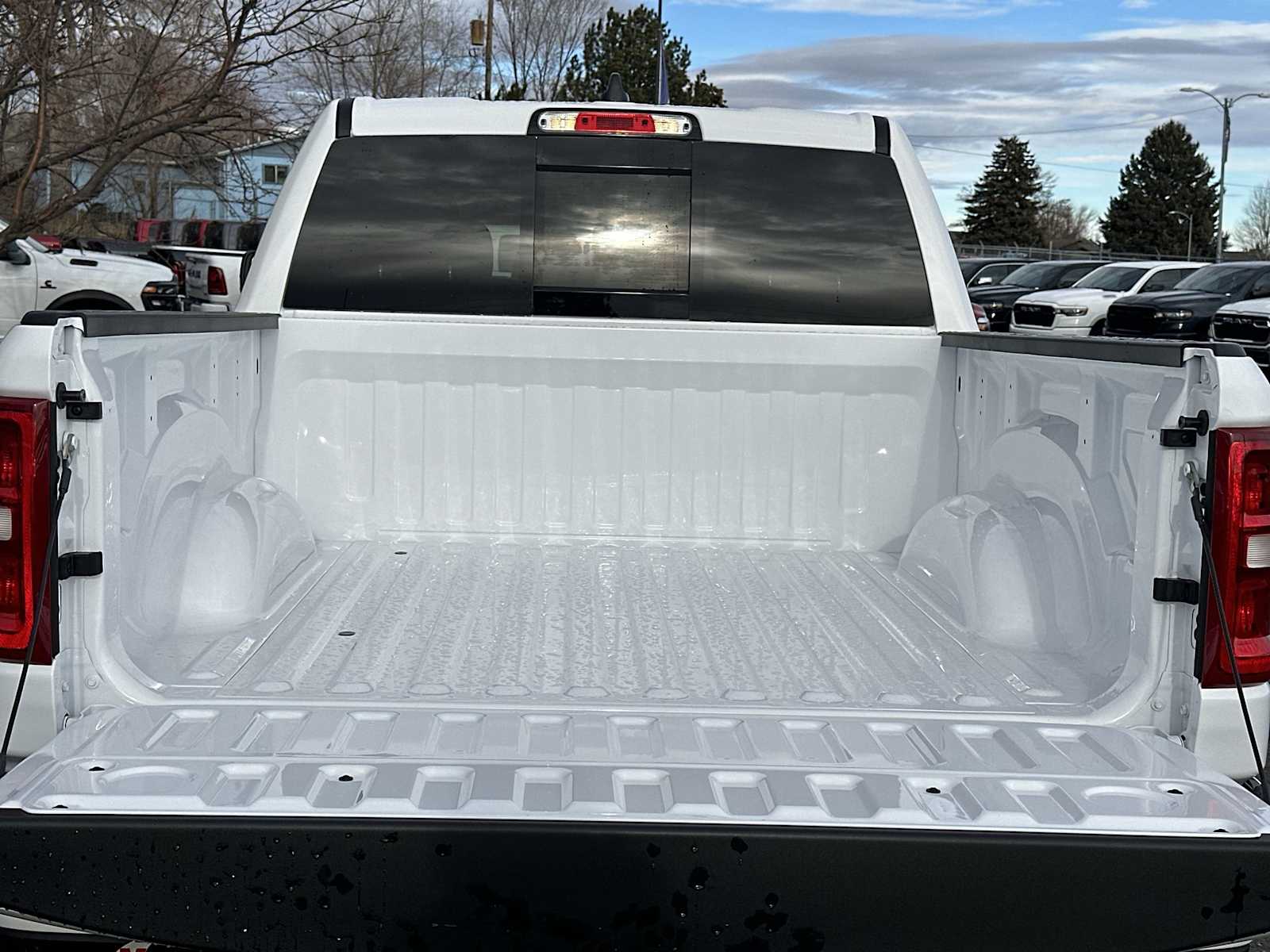 Thumbnail: 2026 RAM 1500 - 18