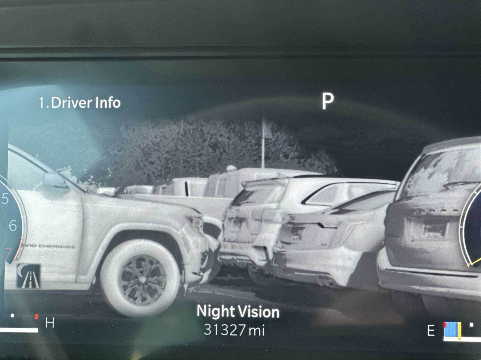 Thumbnail: 2023 Jeep Grand Cherokee - 28