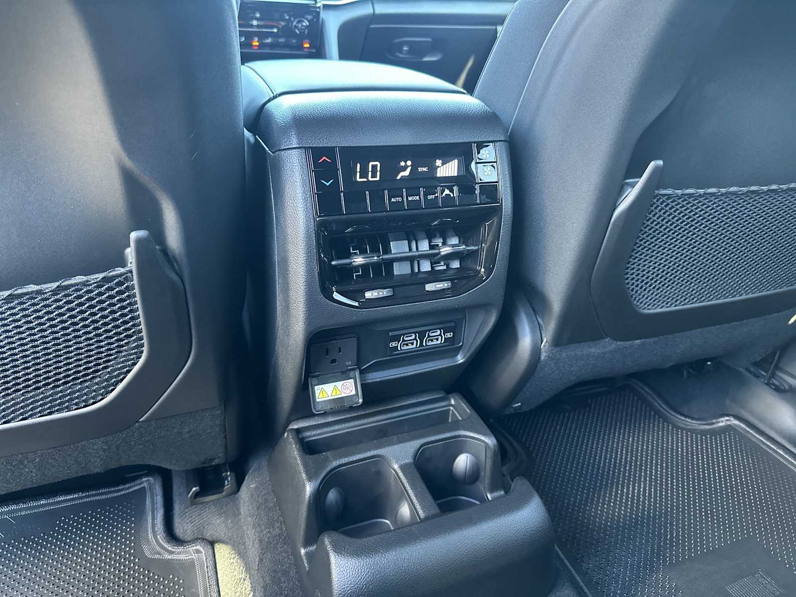 Thumbnail: 2025 Jeep Grand Cherokee - 21