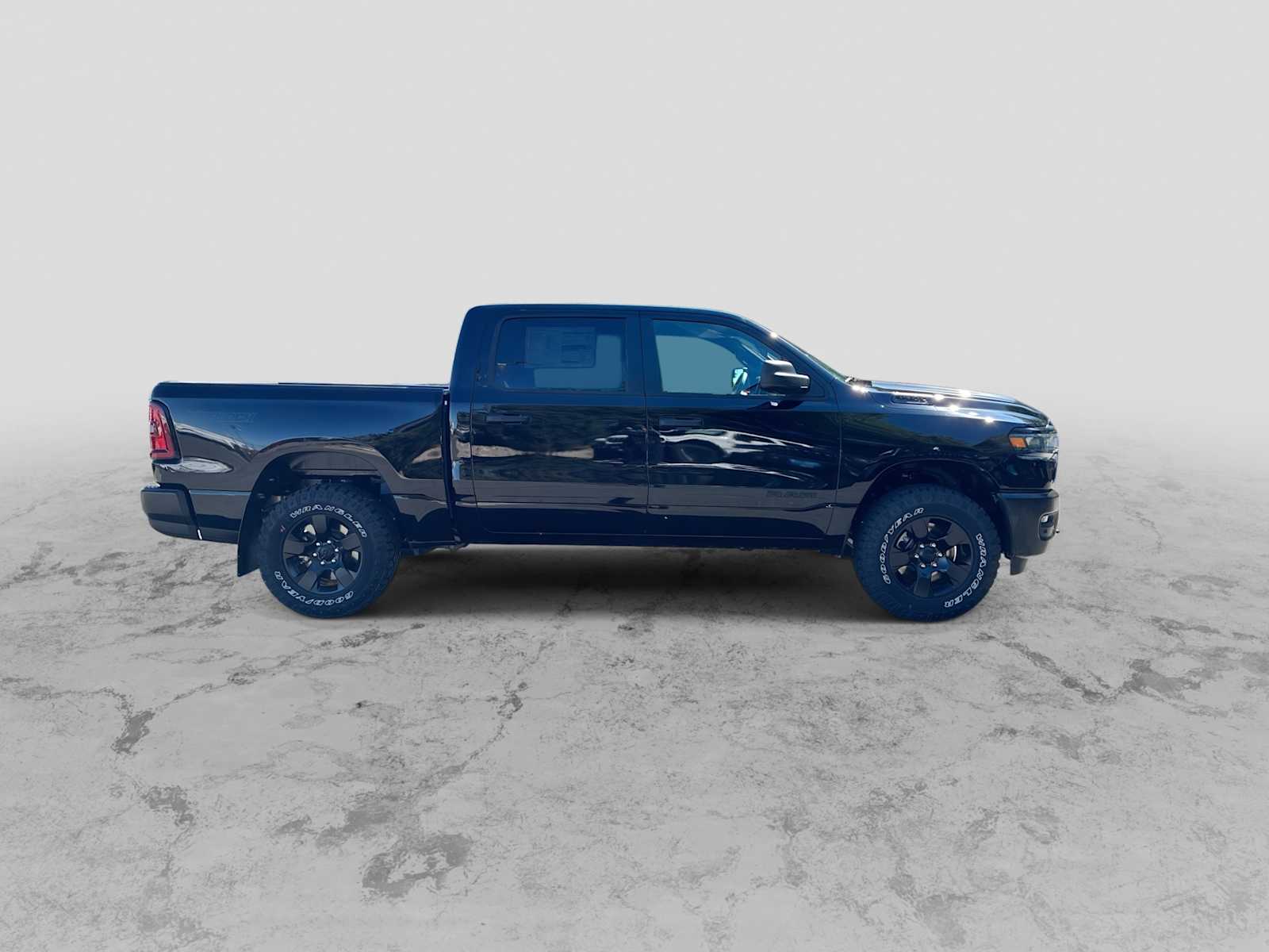 Thumbnail: 2026 RAM 1500 - 9
