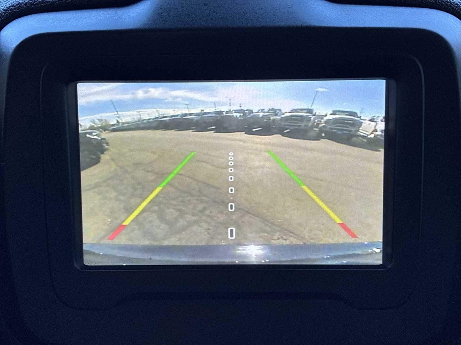 Thumbnail: 2020 Jeep Renegade - 22