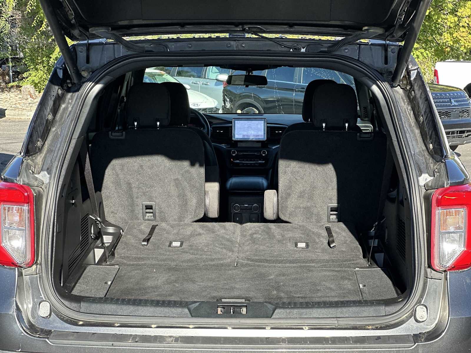 Thumbnail: 2020 Ford Explorer - 18