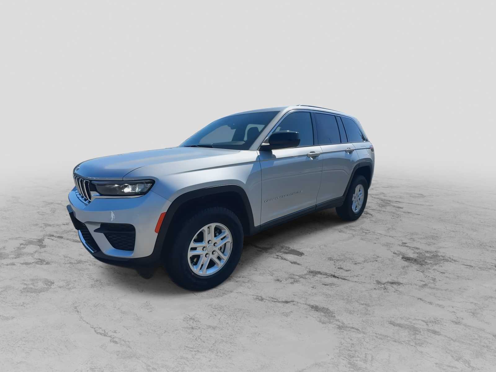 Thumbnail: 2025 Jeep Grand Cherokee - 4