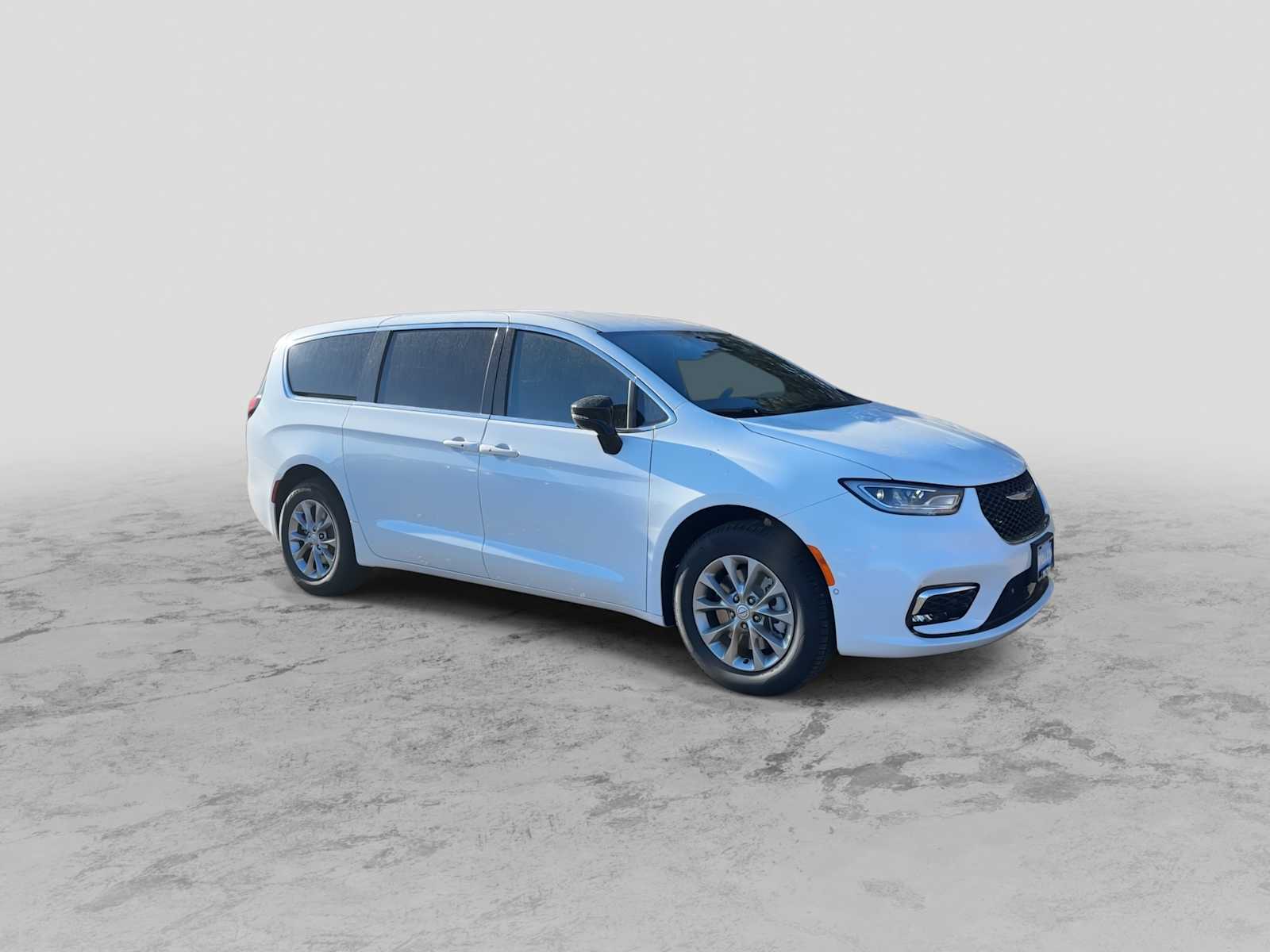 Thumbnail: 2026 Chrysler Pacifica - 2