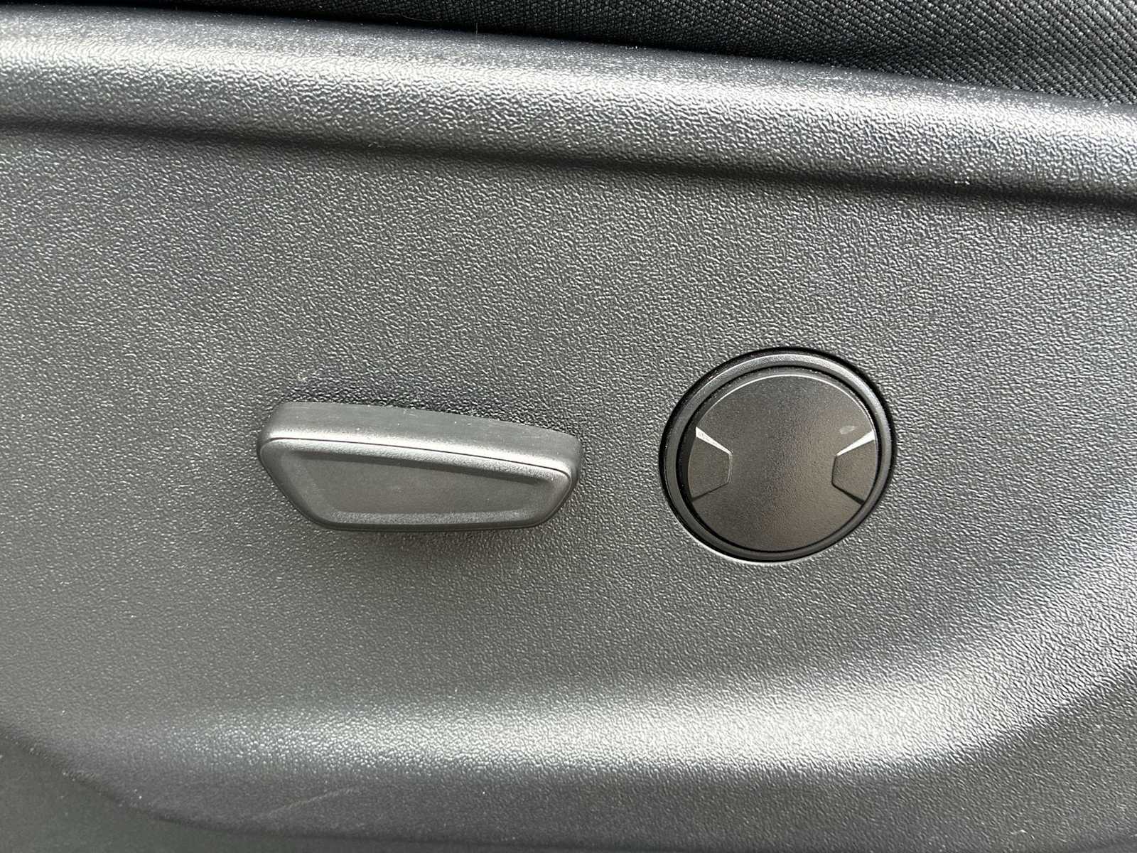 2024 Ford F-150 XLT - Photo 14