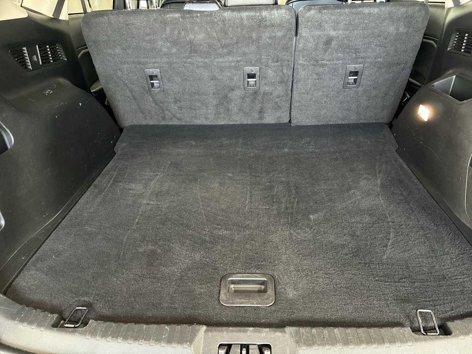 Thumbnail: 2023 Ford Edge - 20