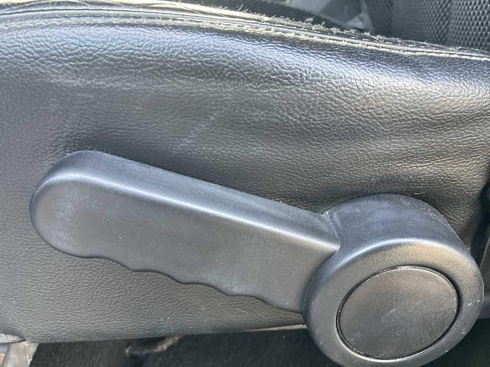 Thumbnail: 2017 Jeep Wrangler - 14