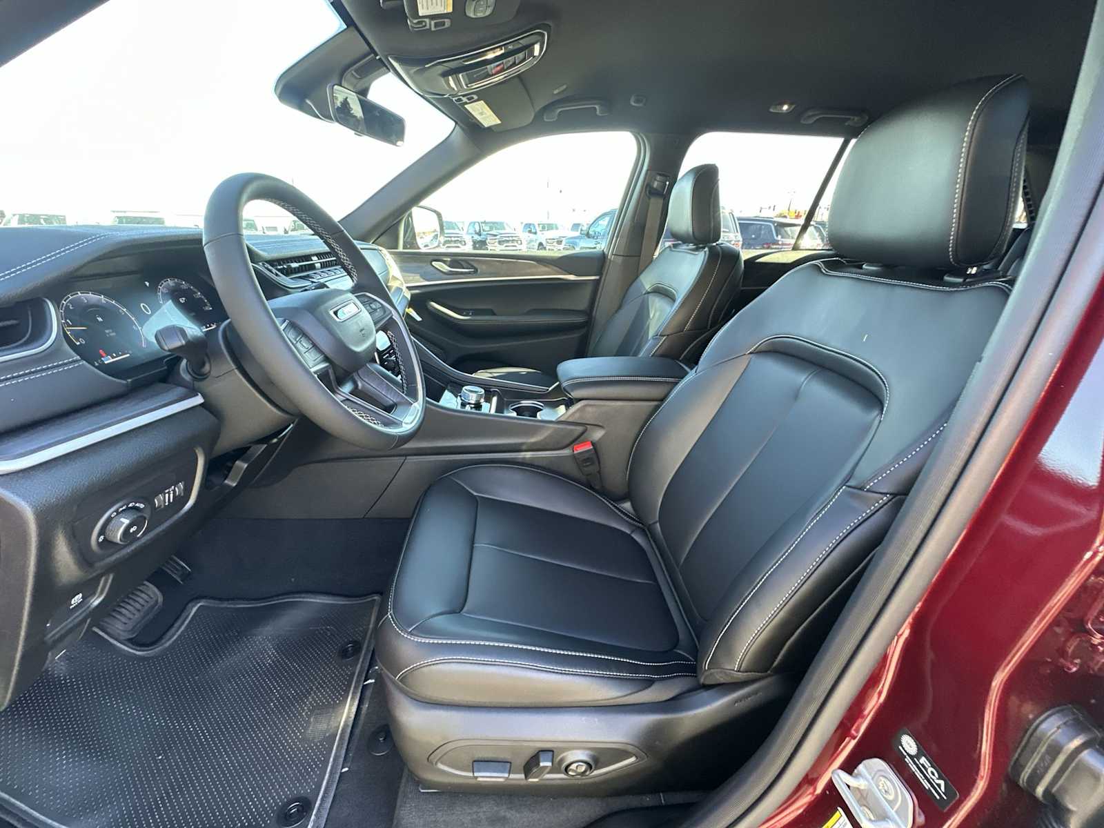 Thumbnail: 2025 Jeep Grand Cherokee - 13