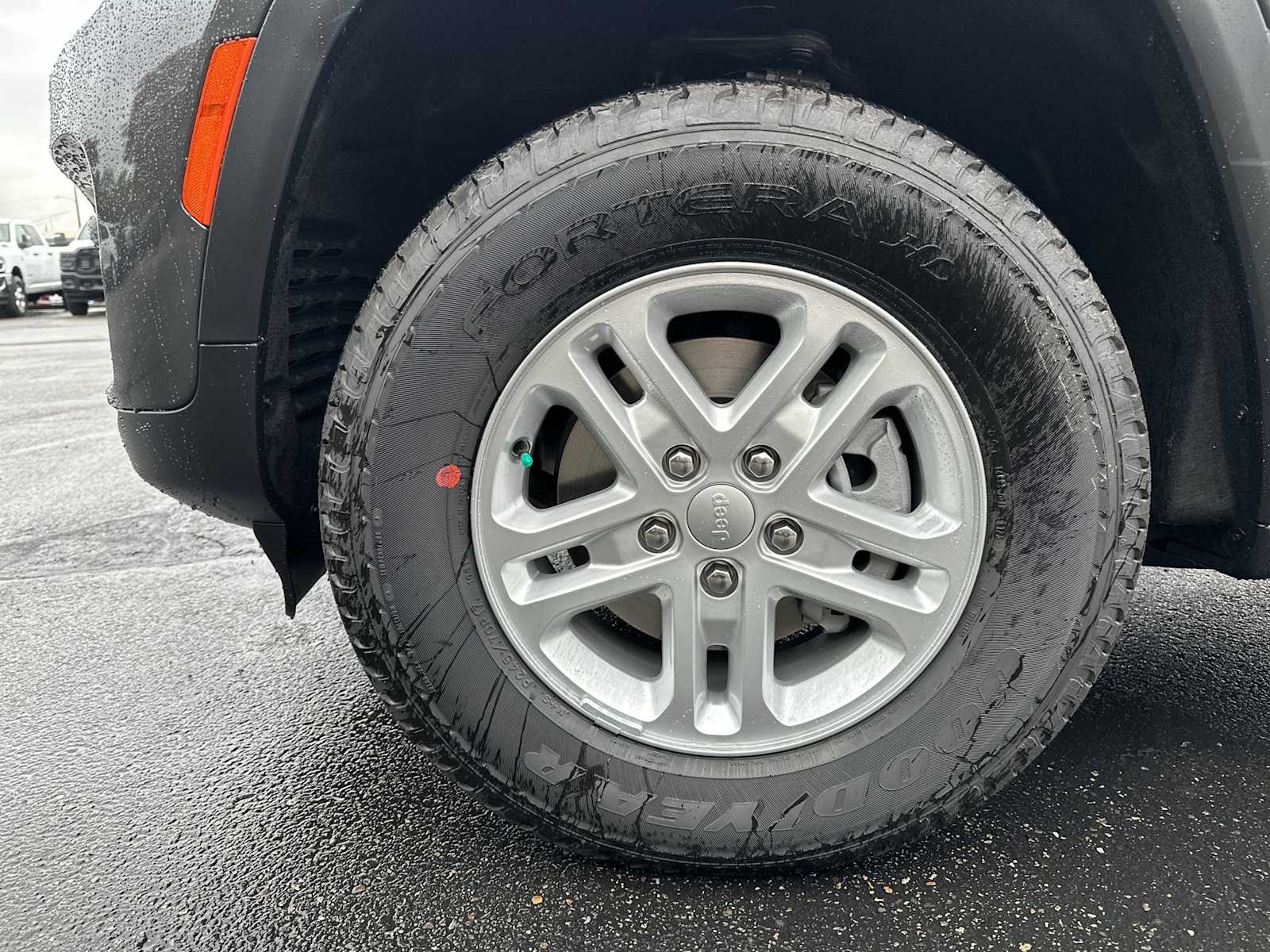 Thumbnail: 2025 Jeep Grand Cherokee - 17