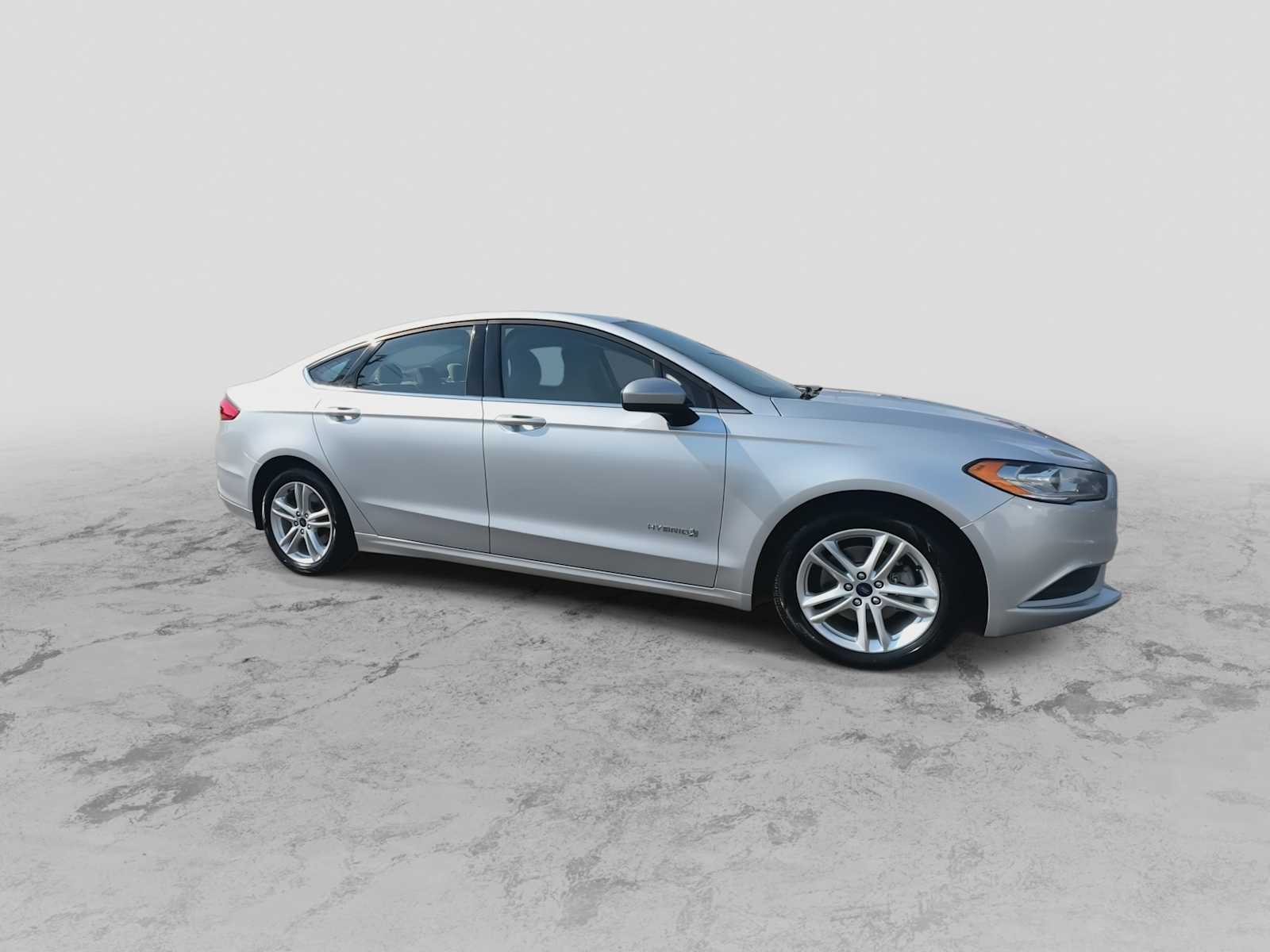 2018 Ford Fusion Hybrid S photo 2