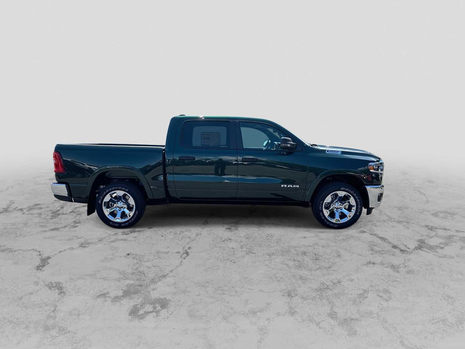 Thumbnail: 2026 RAM 1500 - 9