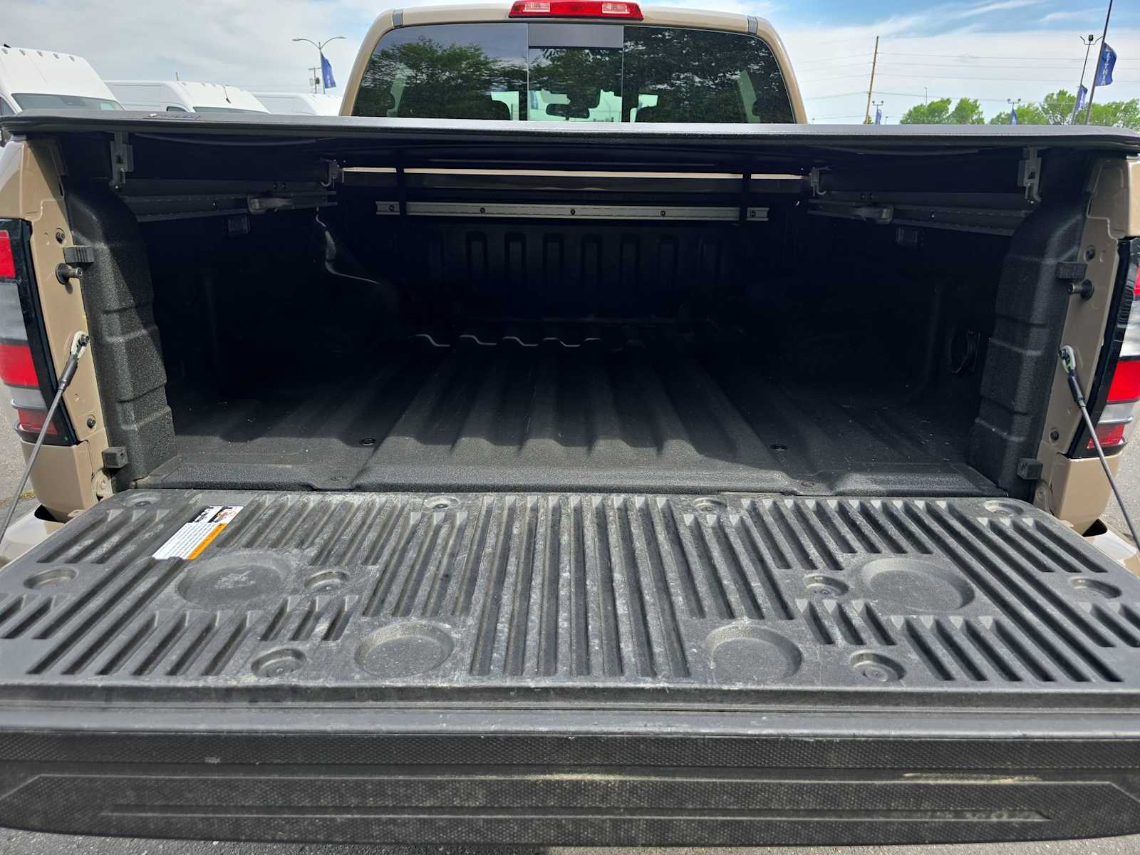 Thumbnail: 2023 Nissan Frontier - 19