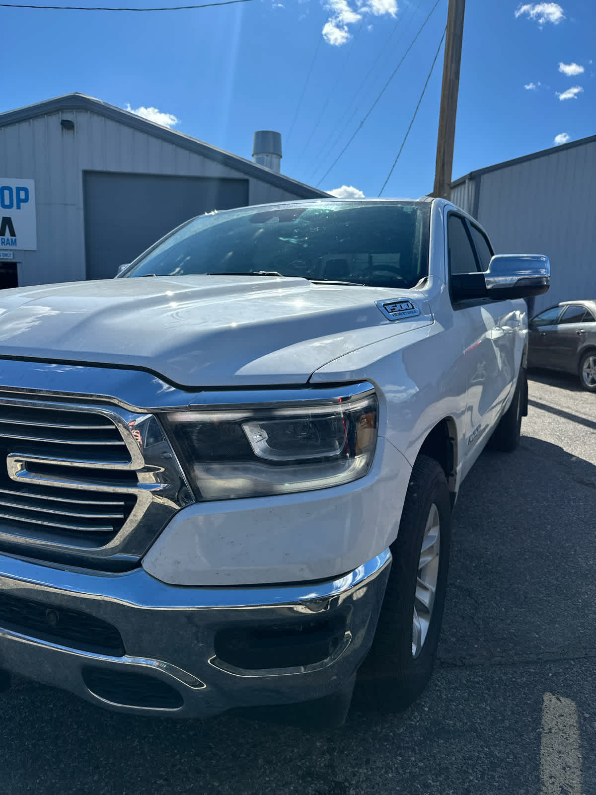 2024 Ram 1500 Laramie photo 2