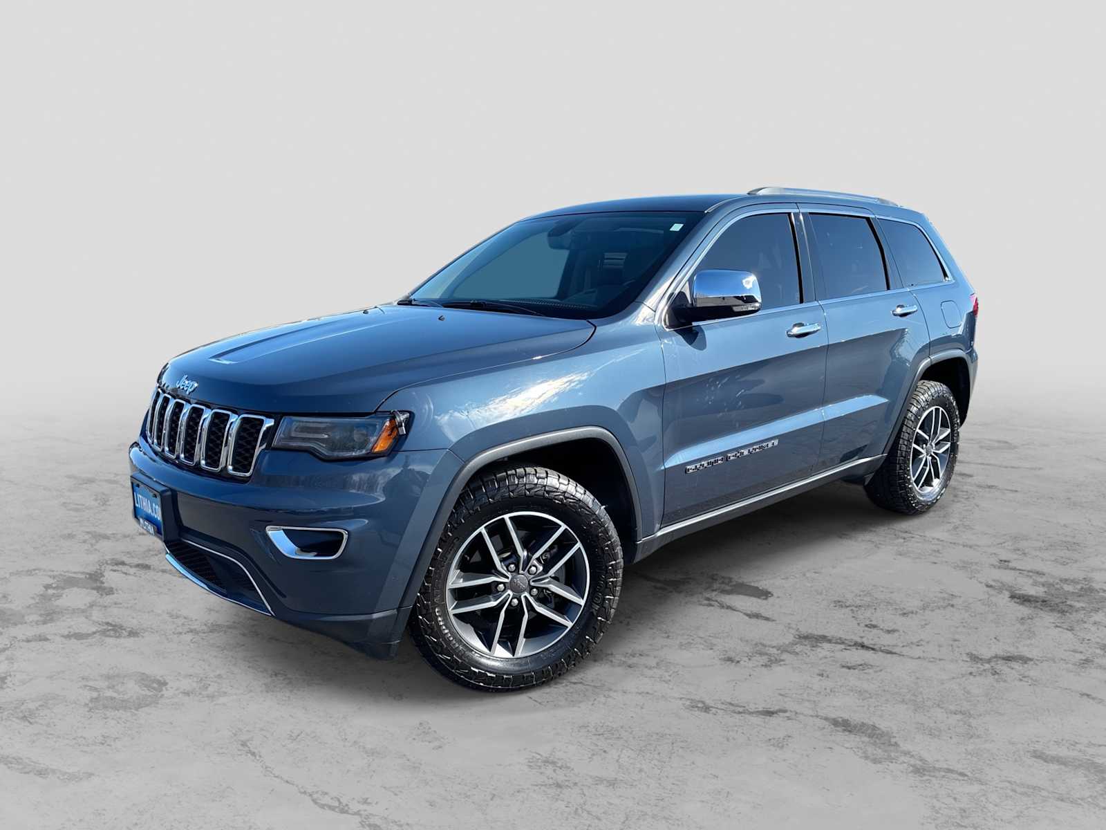 Thumbnail: 2019 Jeep Grand Cherokee - 1
