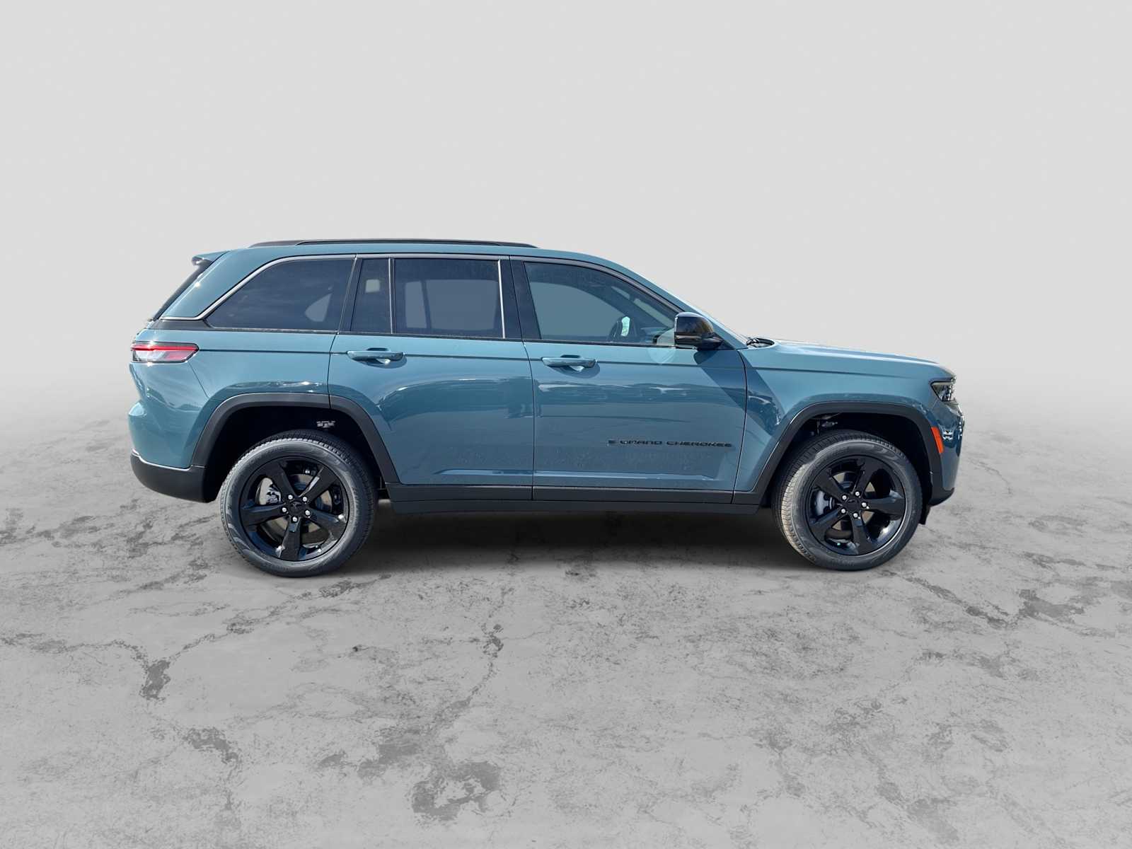 Thumbnail: 2026 Jeep Grand Cherokee - 9