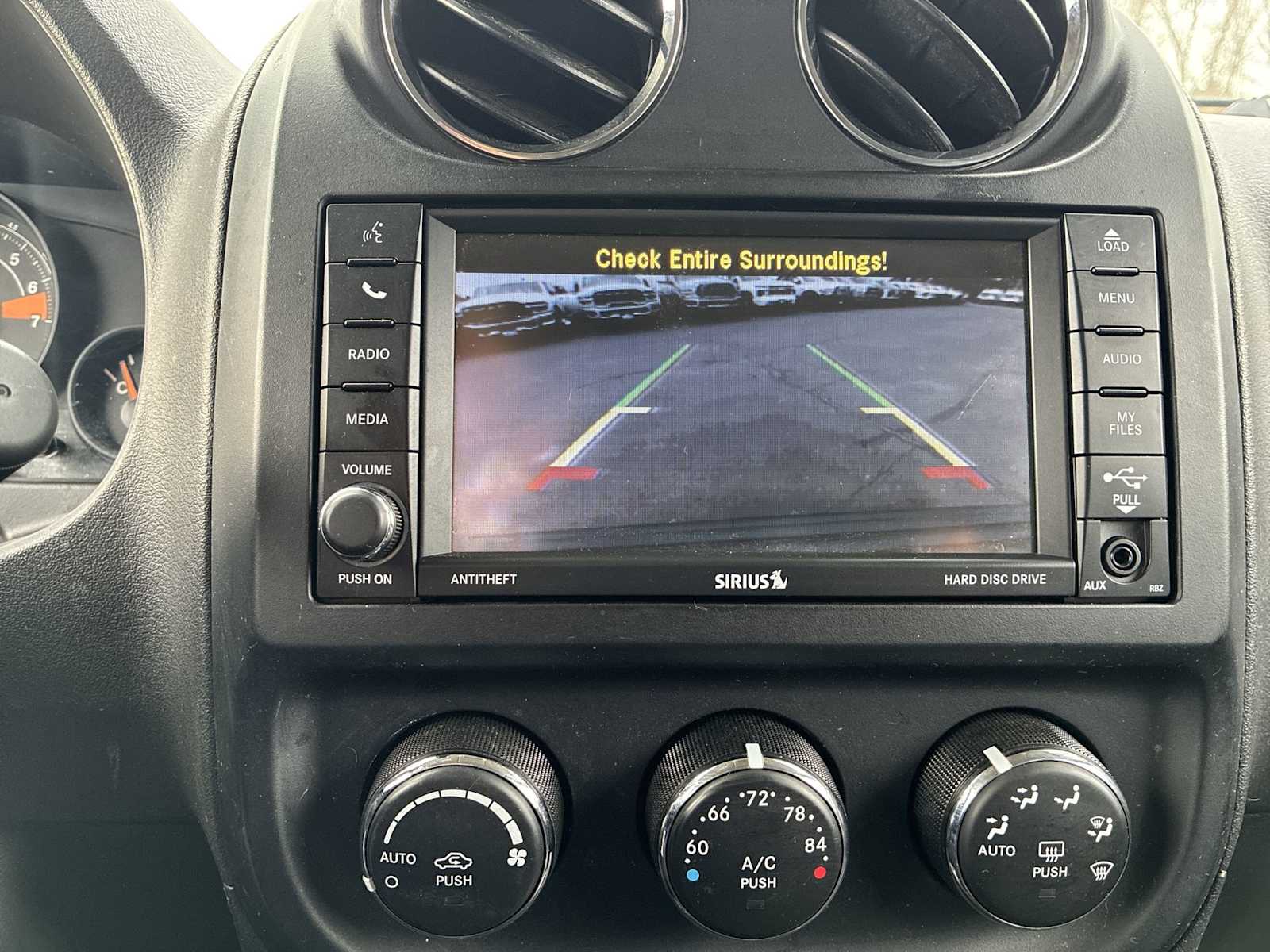 Thumbnail: 2016 Jeep Patriot - 22