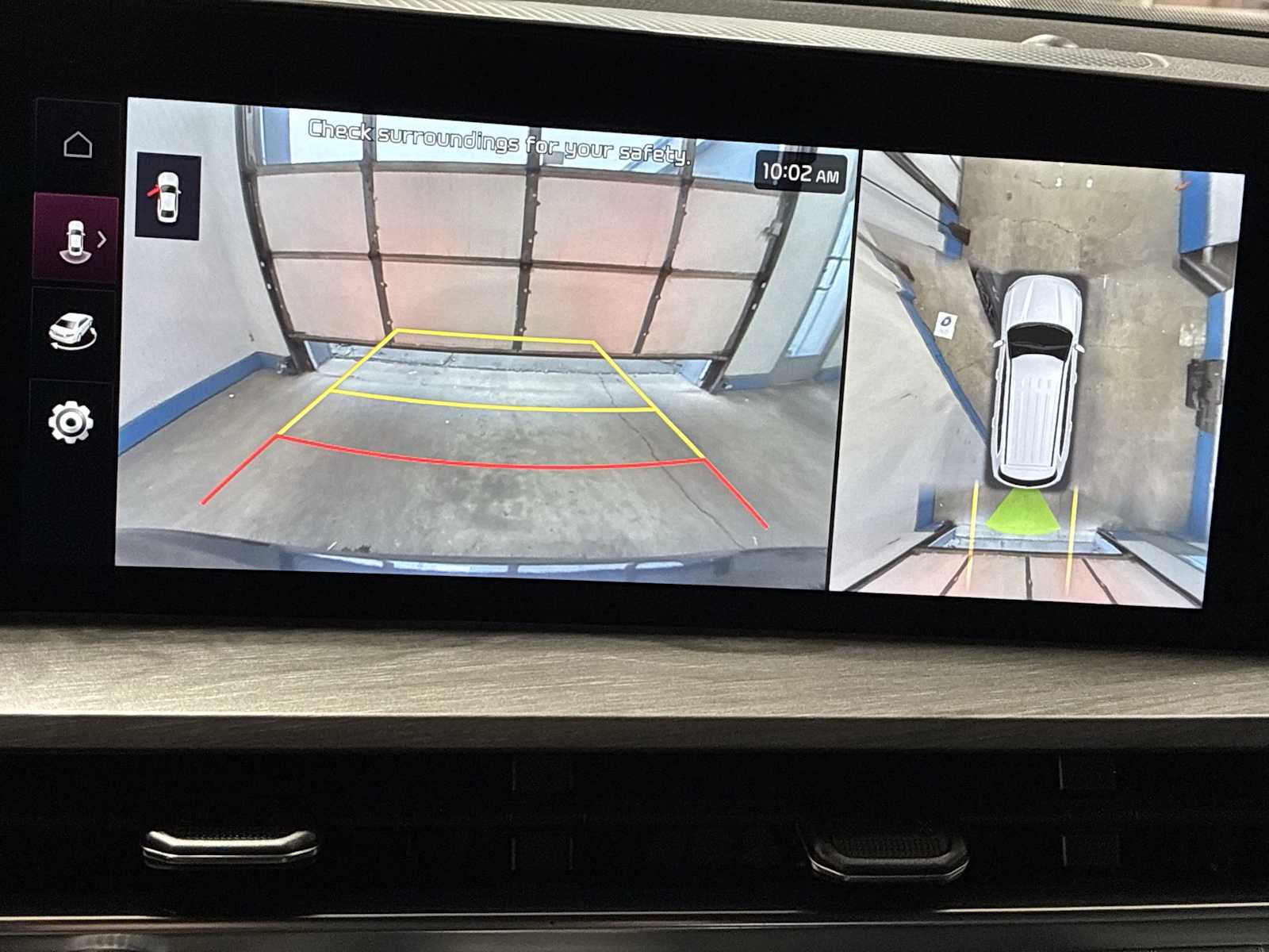 Thumbnail: 2023 Kia Telluride - 24