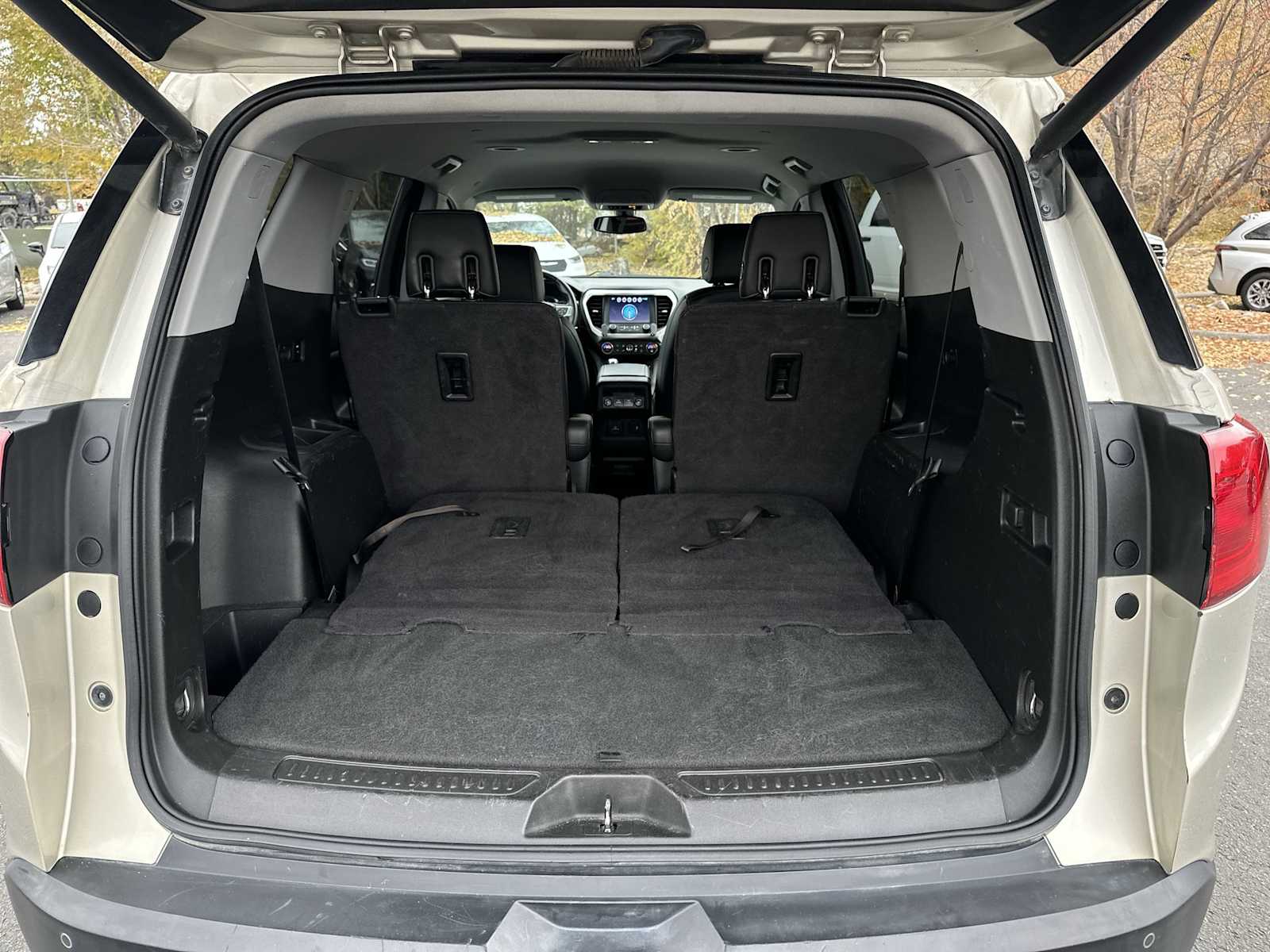 Thumbnail: 2017 GMC Acadia - 18