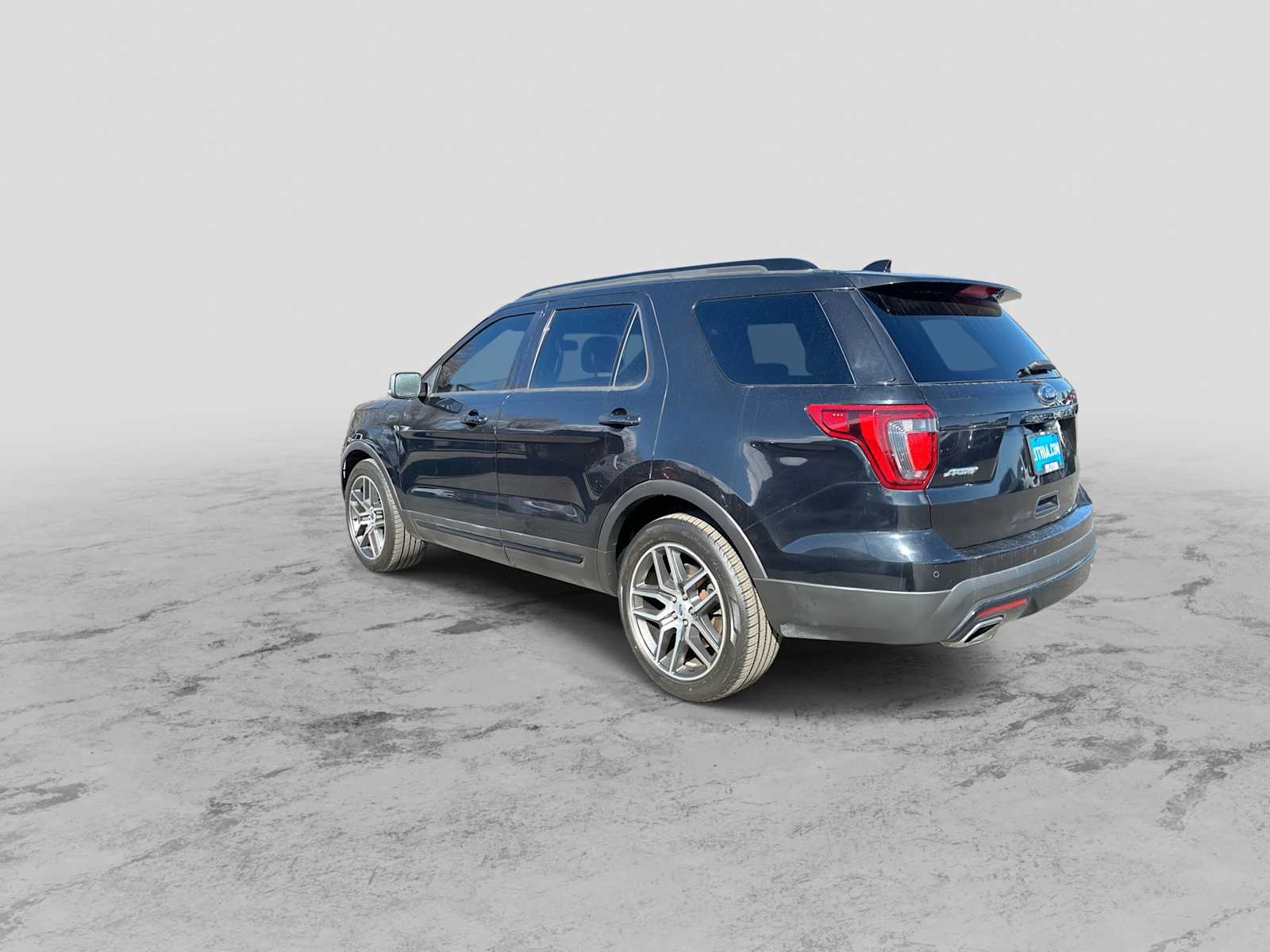 Thumbnail: 2016 Ford Explorer - 6