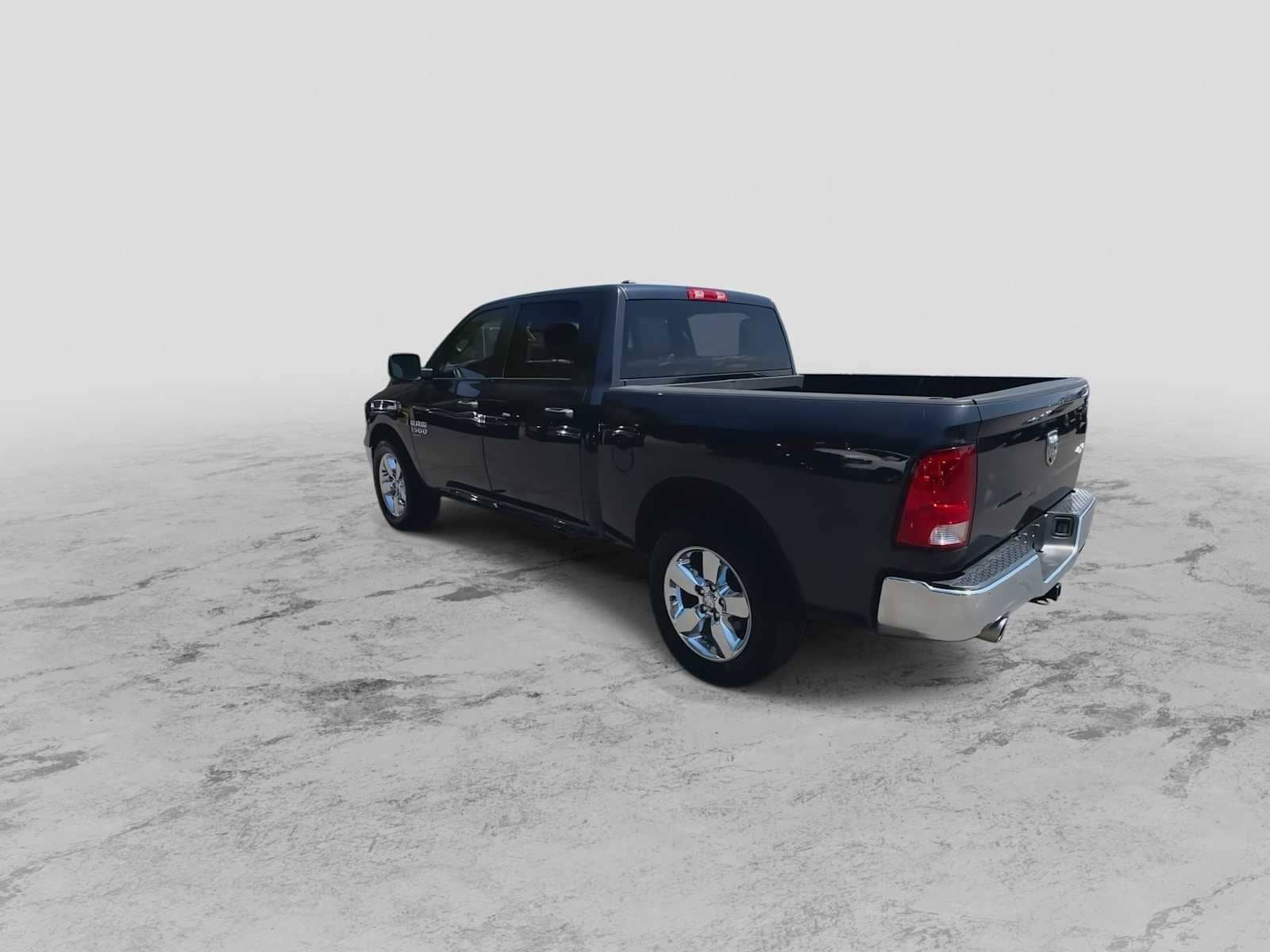 Thumbnail: 2019 RAM 1500 Classic - 6