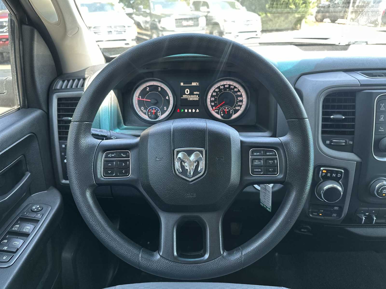 Thumbnail: 2019 RAM 1500 Classic - 11