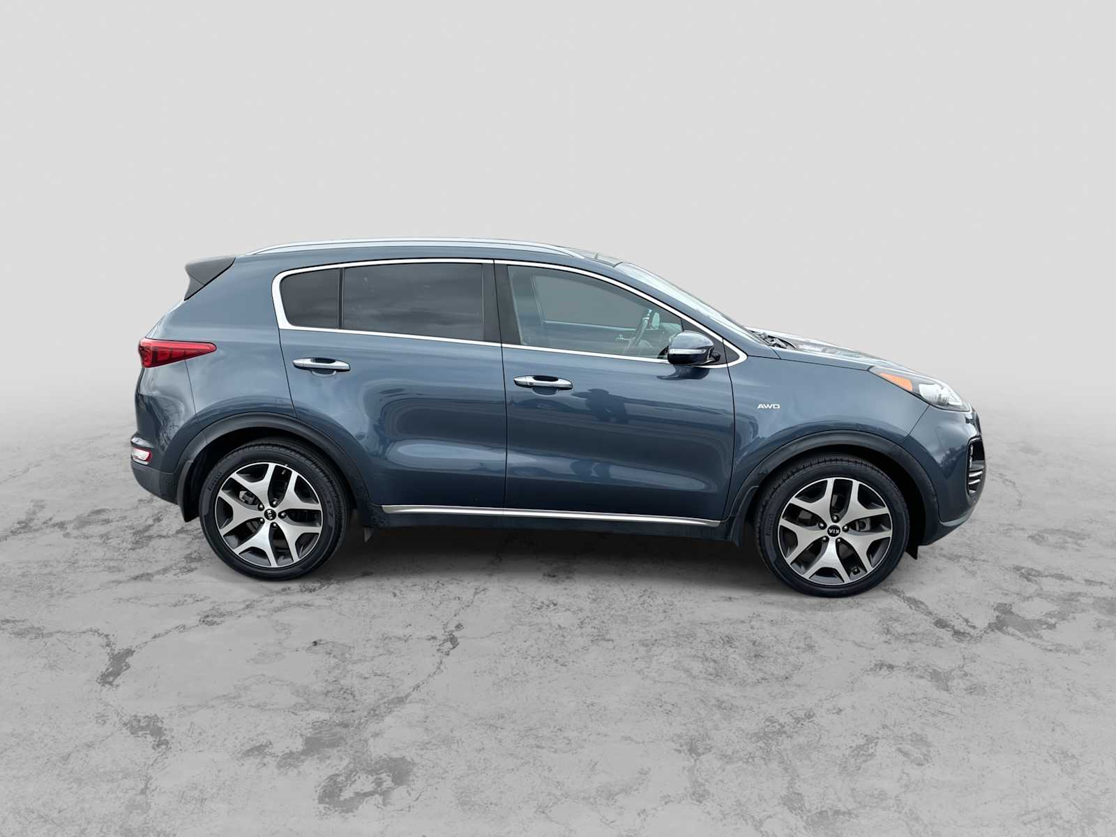 Thumbnail: 2017 Kia Sportage - 9