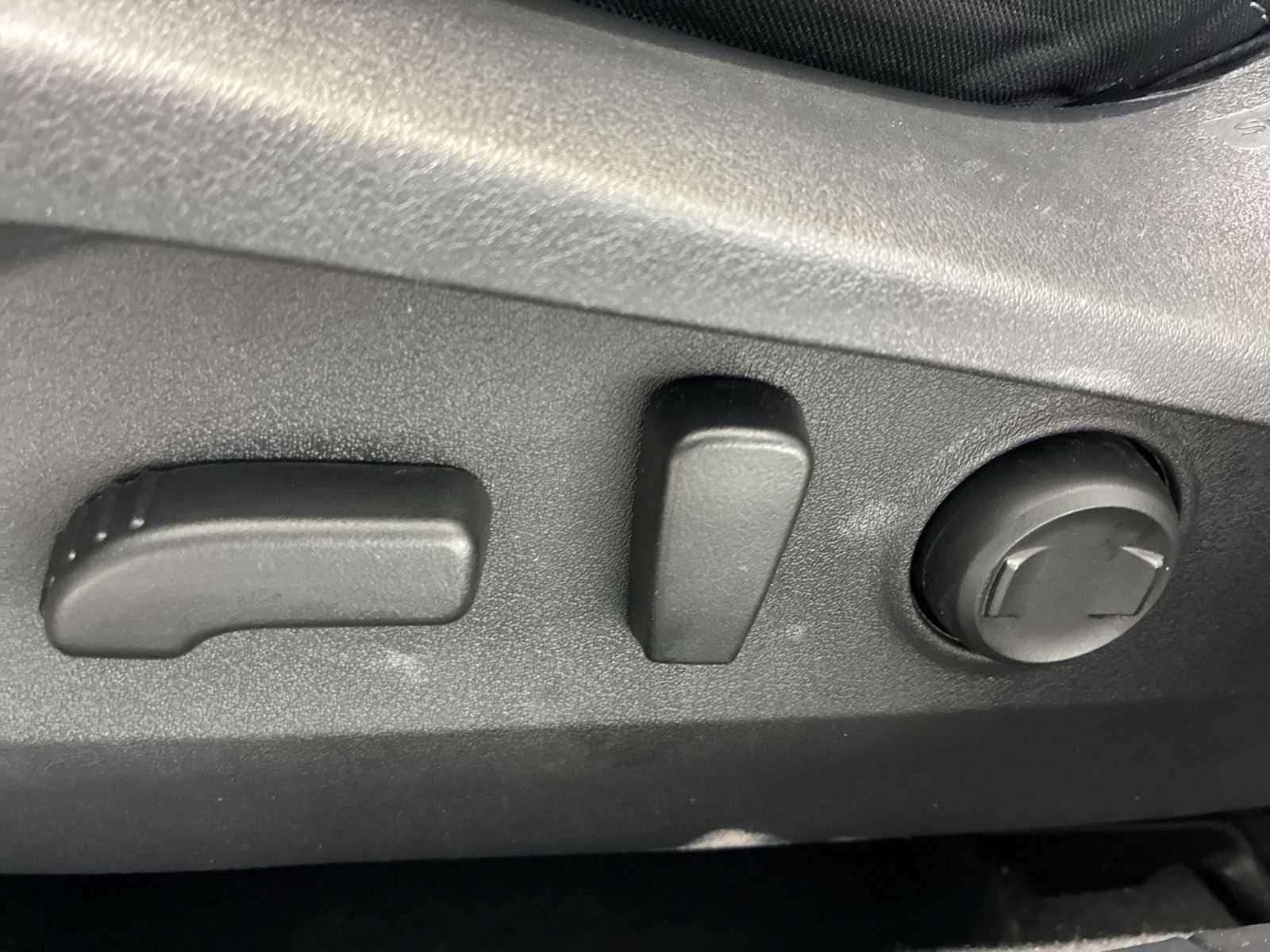 Thumbnail: 2022 Subaru Outback - 14