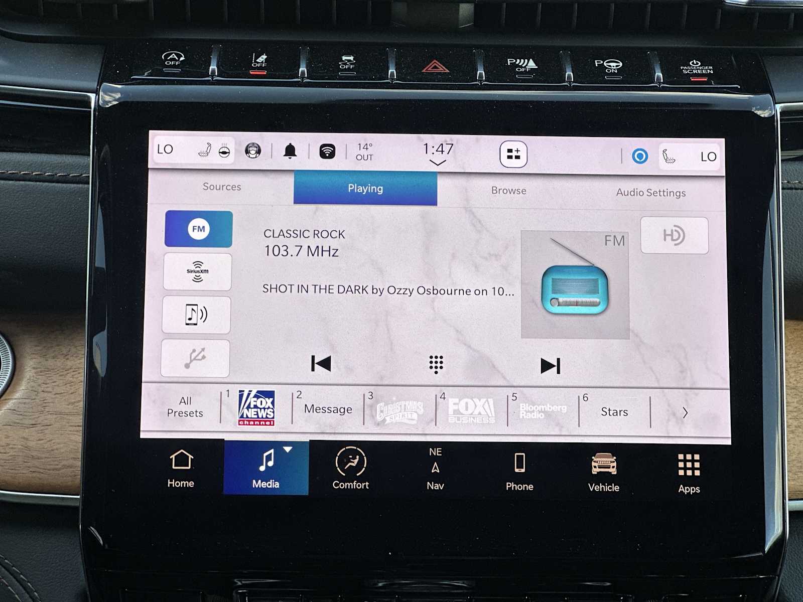 Thumbnail: 2023 Jeep Grand Cherokee - 12