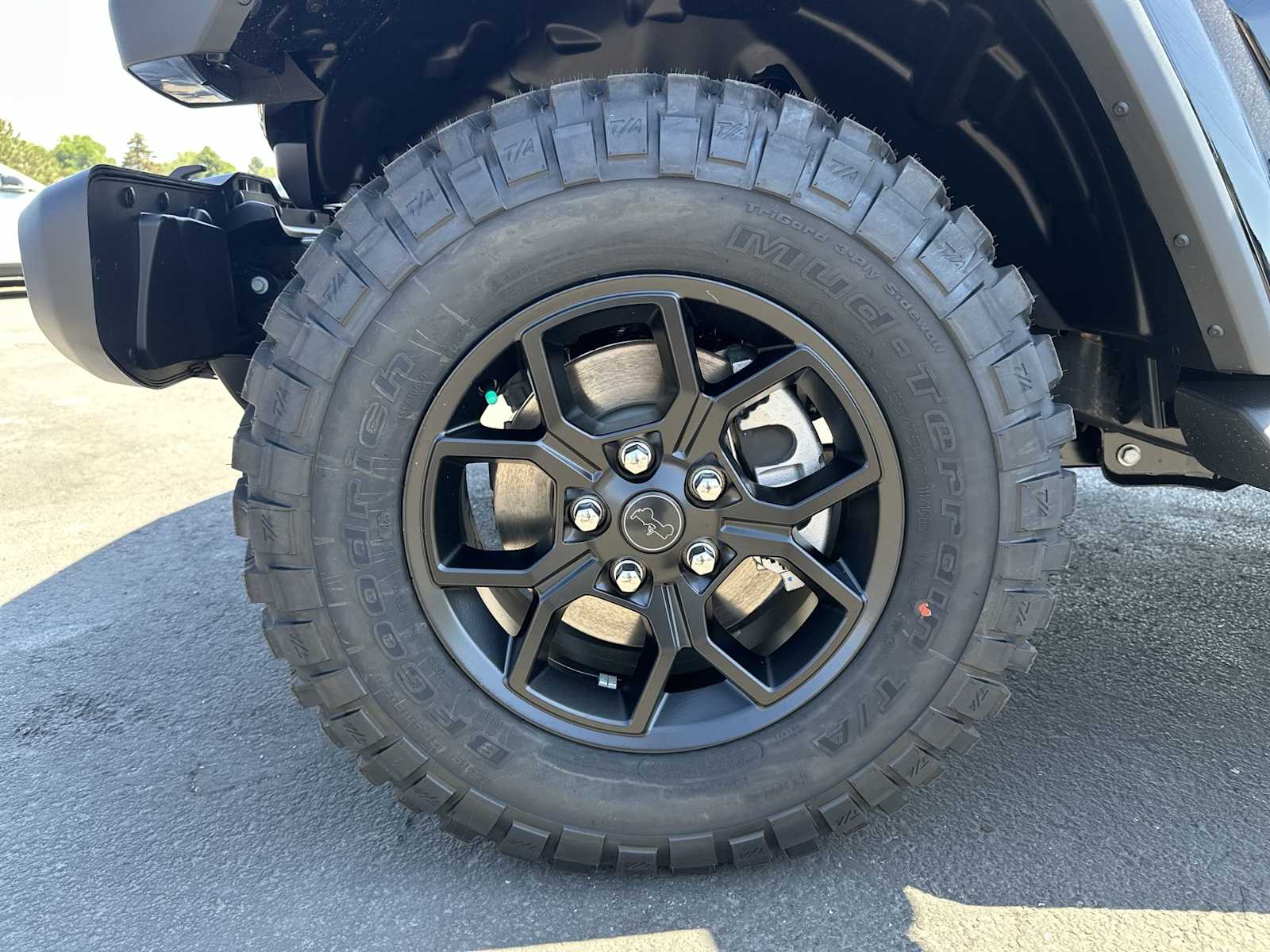 Thumbnail: 2025 Jeep Gladiator - 17