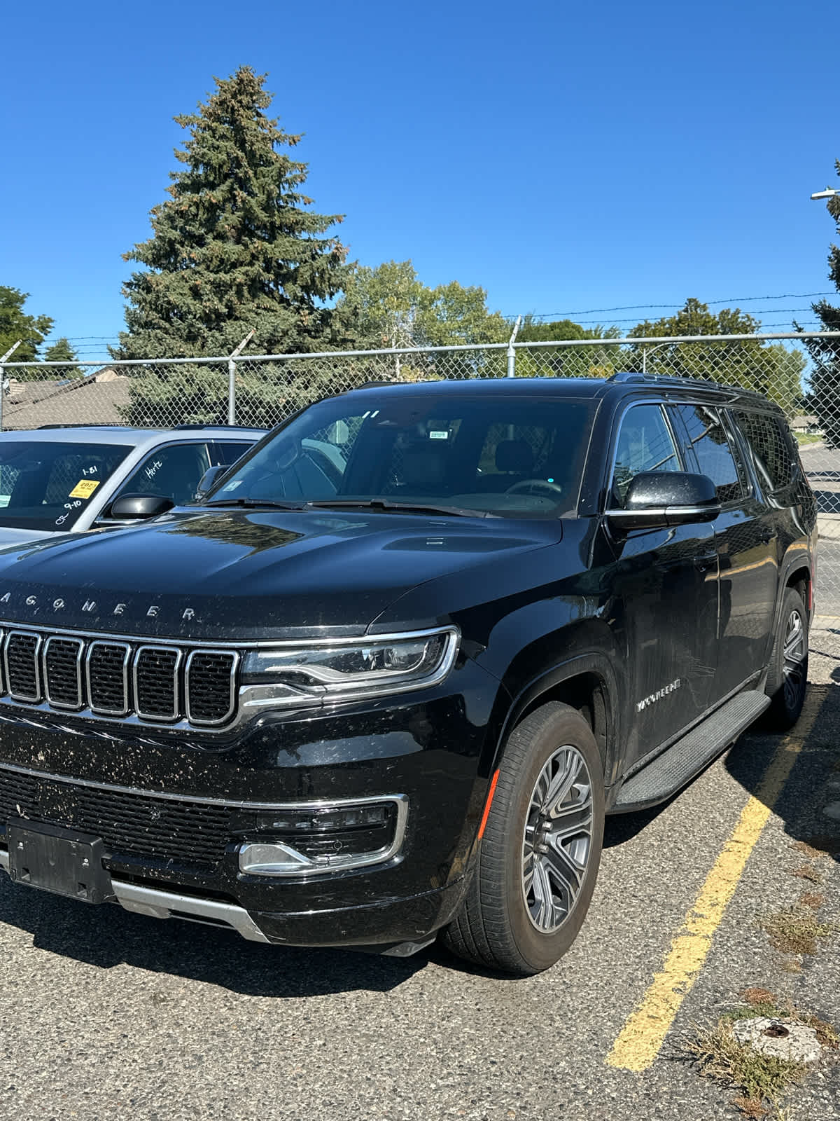 Thumbnail: 2023 Jeep Wagoneer - 2