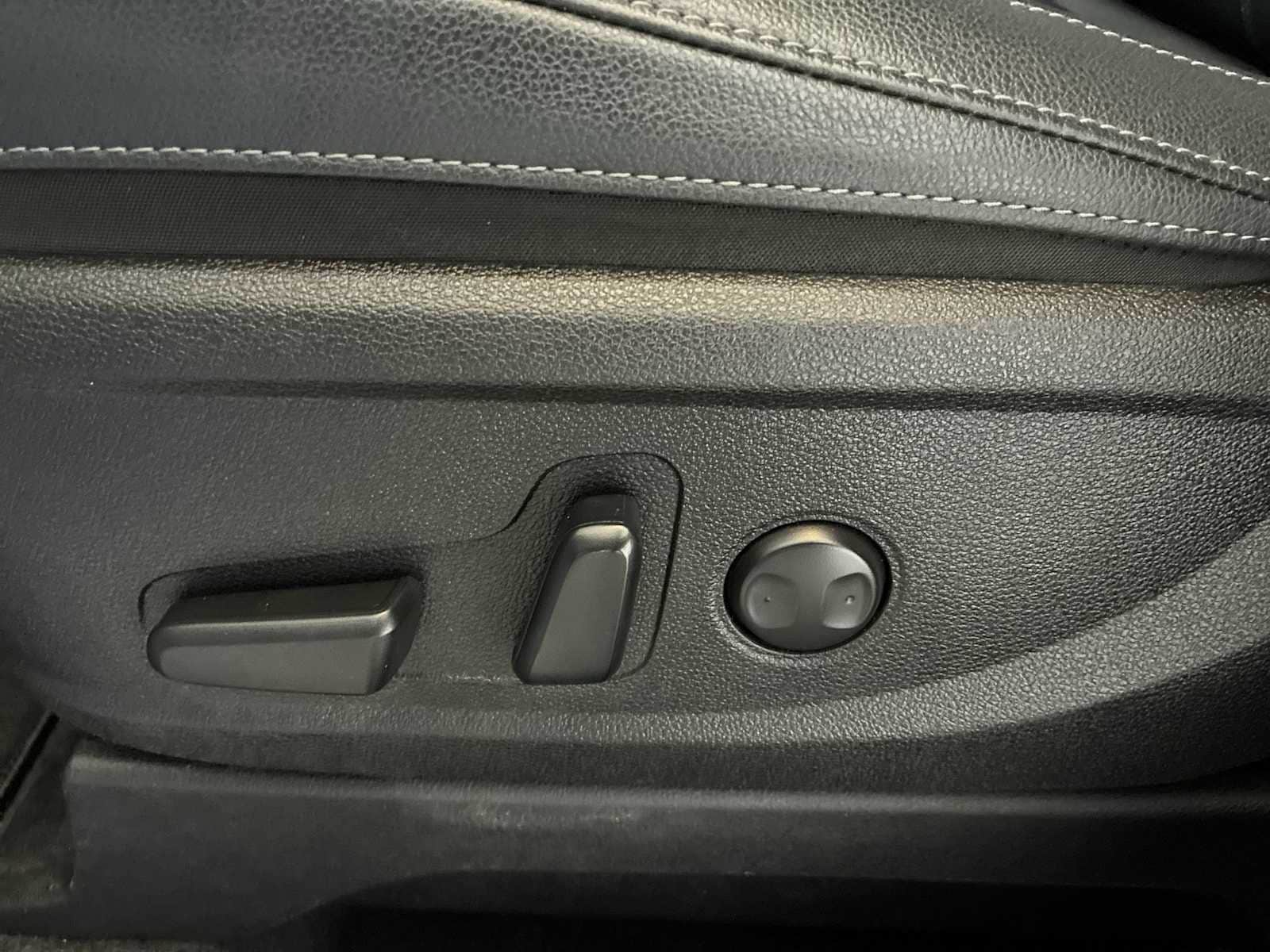 Thumbnail: 2022 Kia Telluride - 14