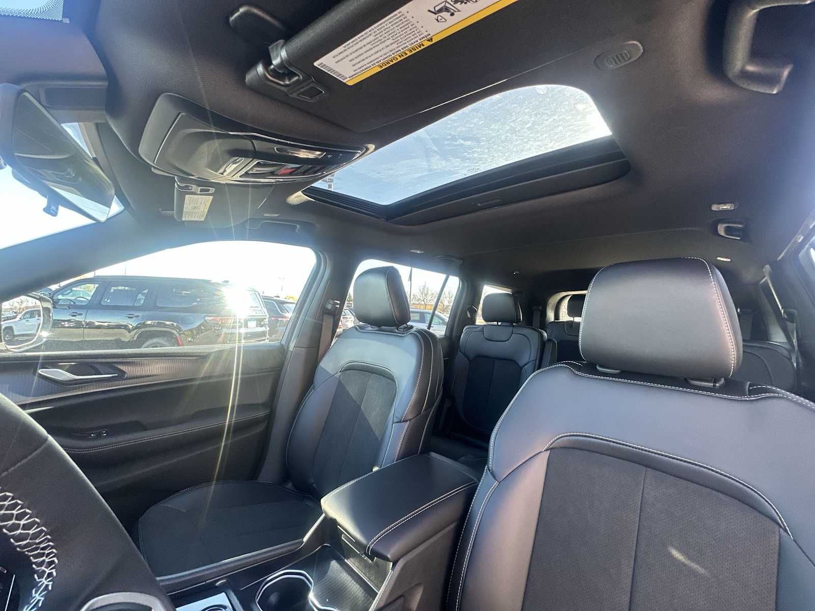 Thumbnail: 2025 Jeep Grand Cherokee - 16