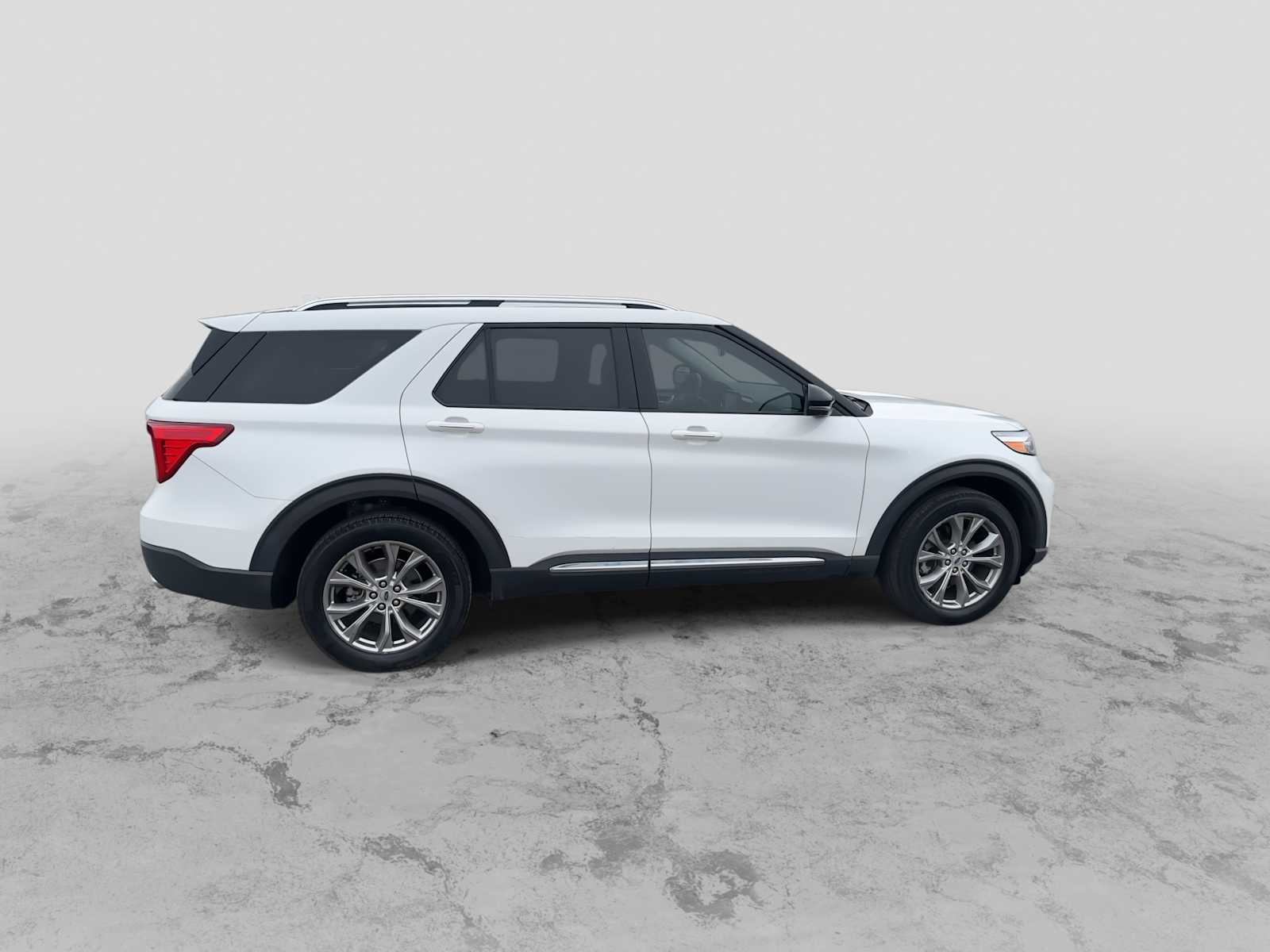 Thumbnail: 2021 Ford Explorer - 9