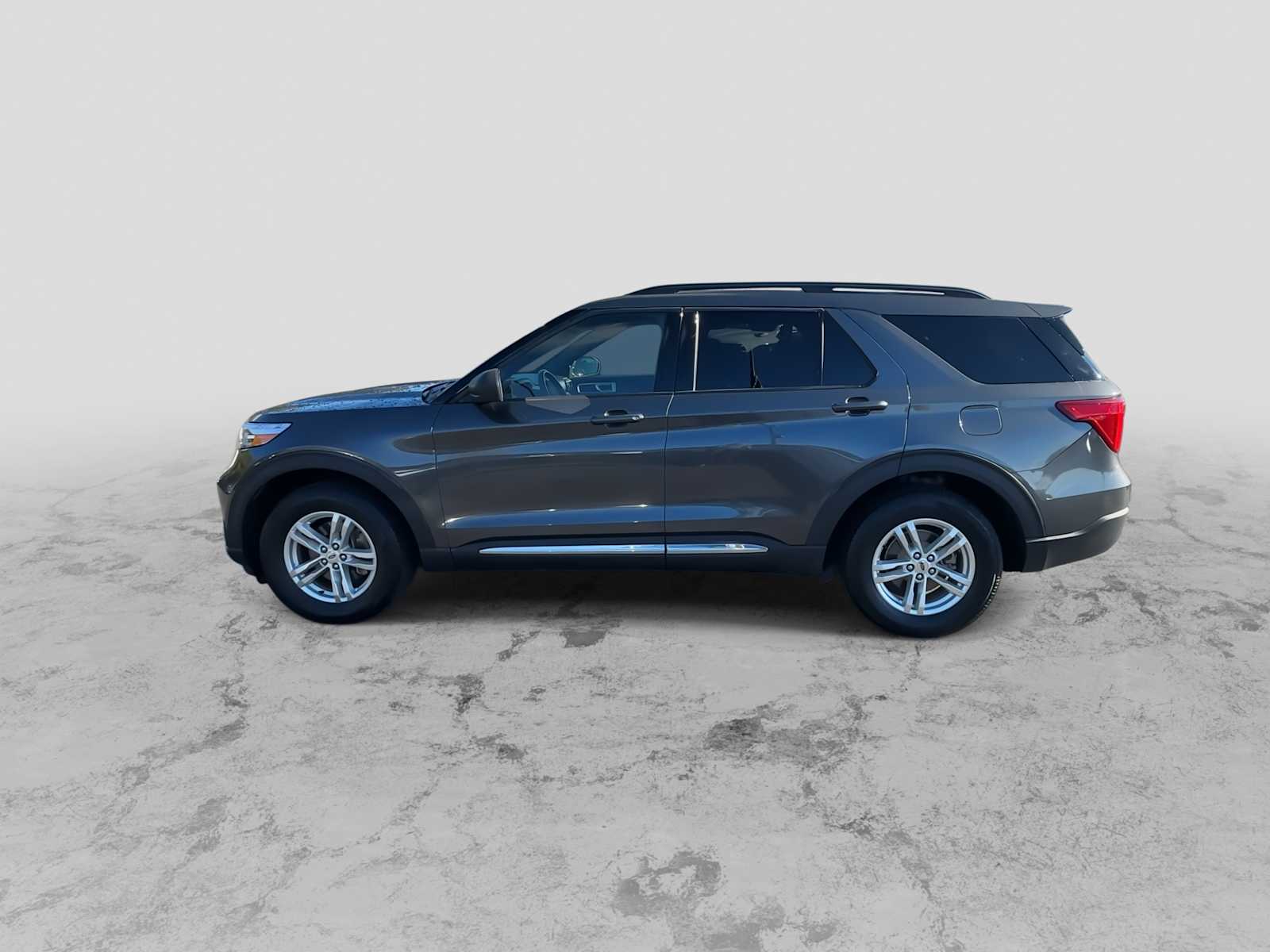 Thumbnail: 2020 Ford Explorer - 5