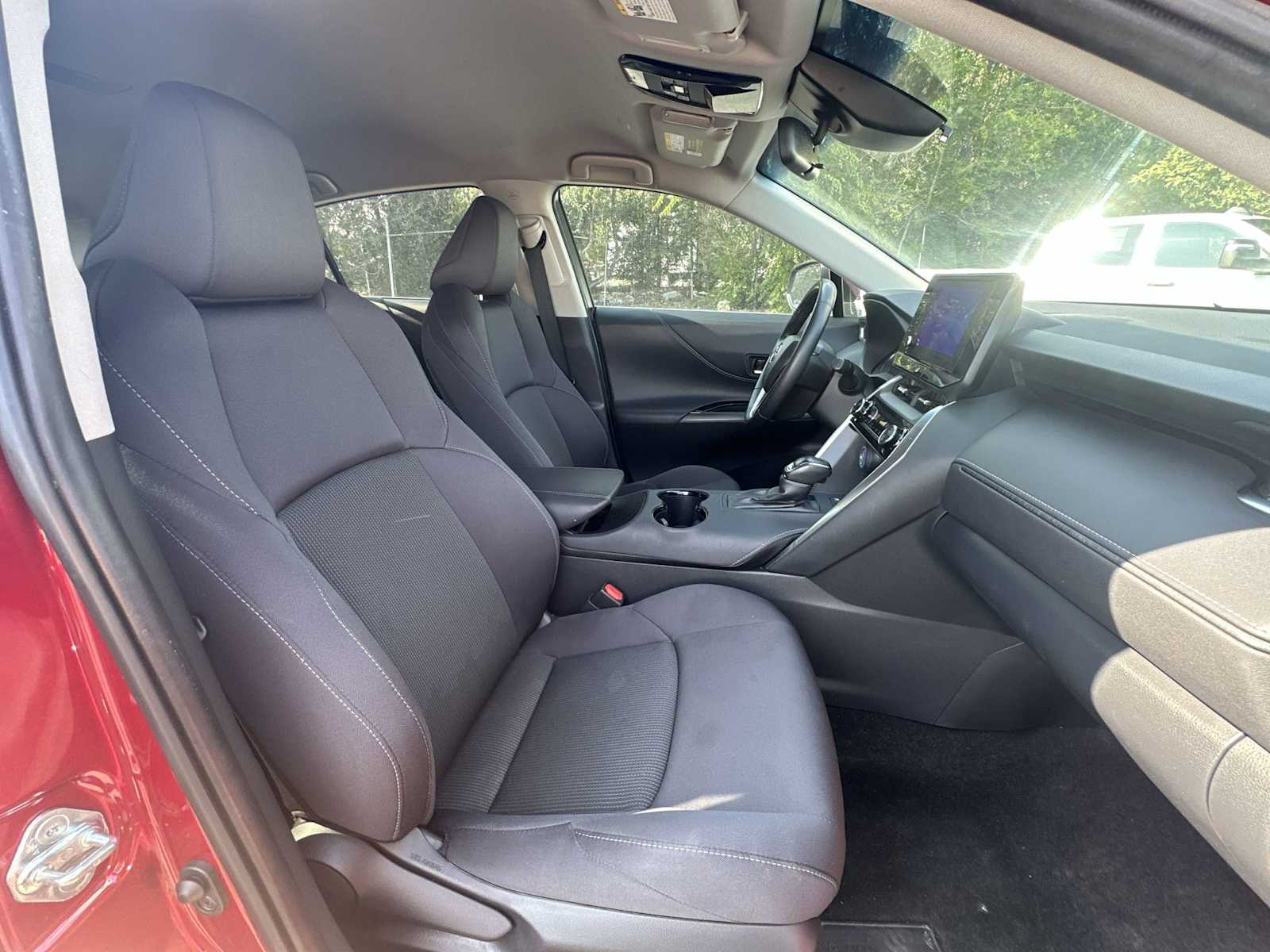 Thumbnail: 2023 Toyota Venza - 23