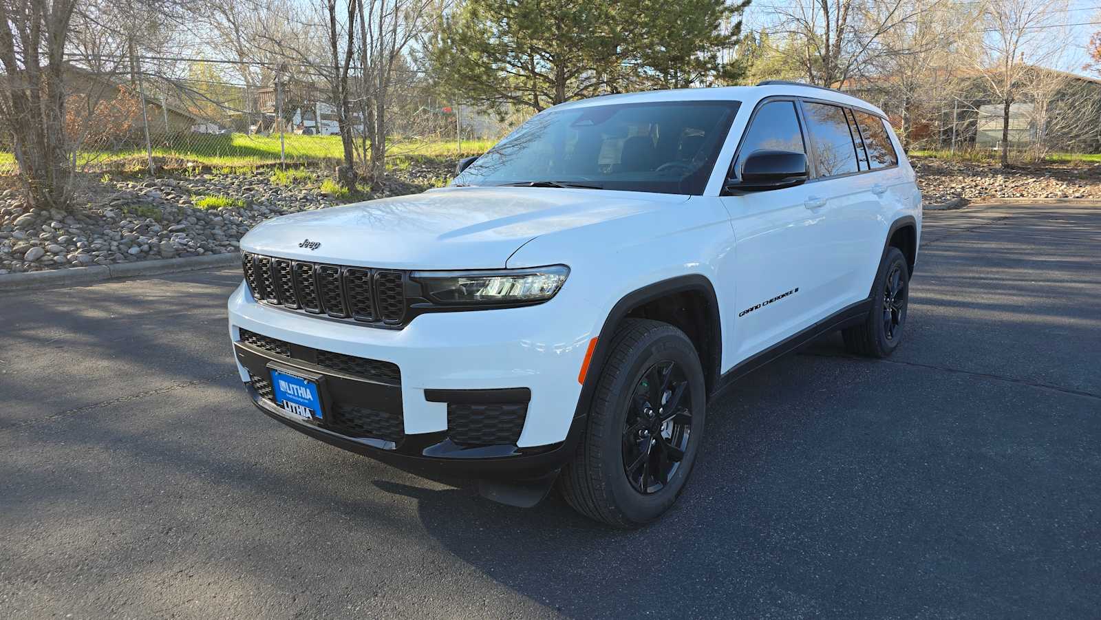 2025 Jeep Grand Cherokee Altitude X photo 2
