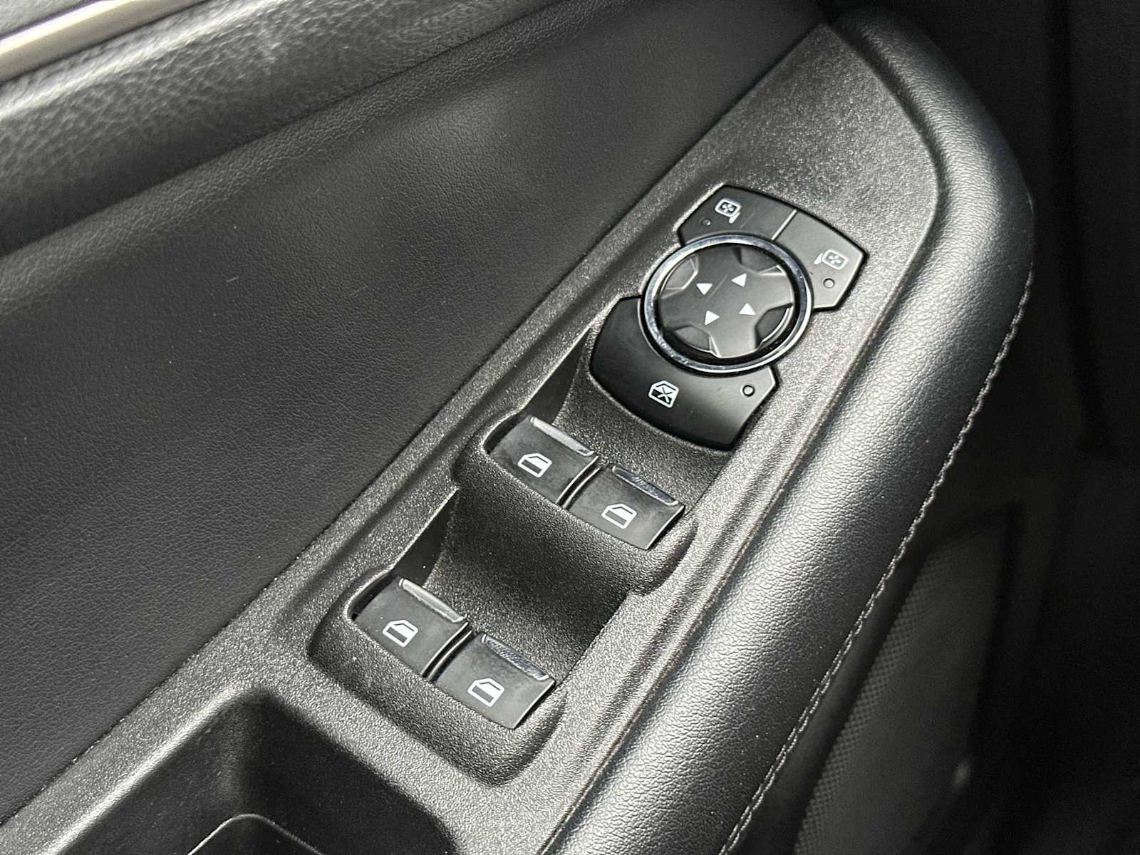 Thumbnail: 2024 Ford Edge - 15