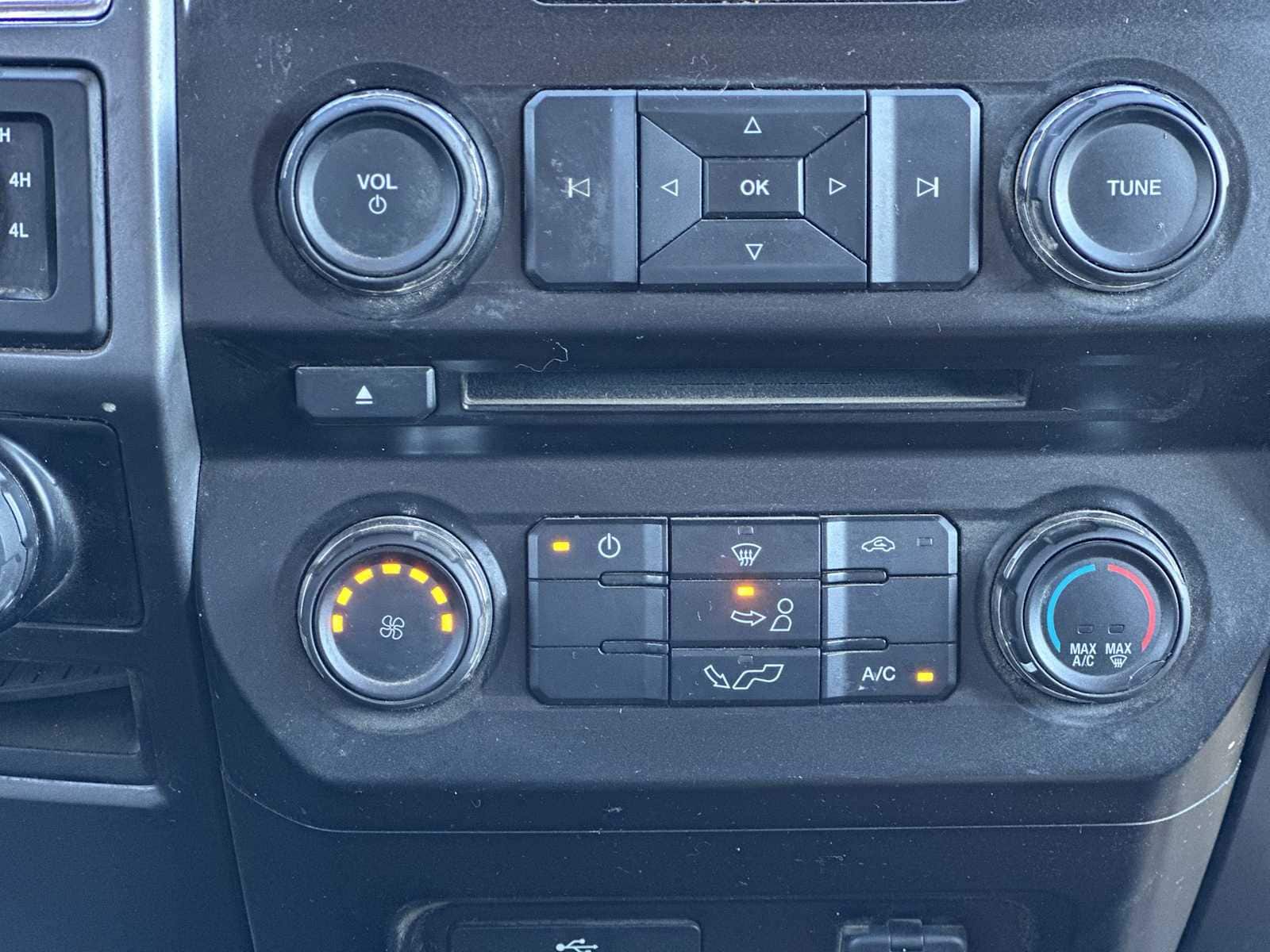 Thumbnail: 2016 Ford F-150 - 16