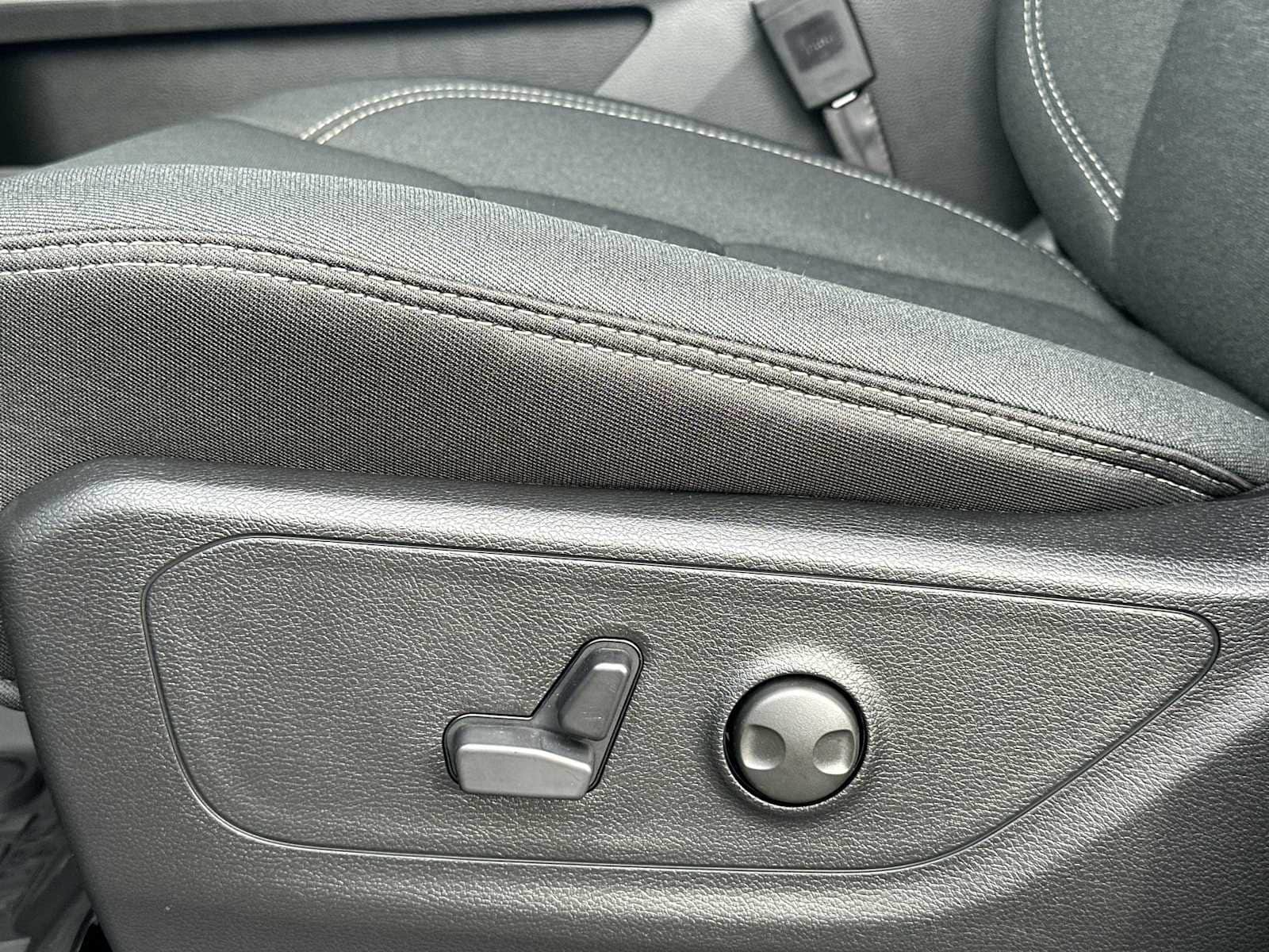 Thumbnail: 2026 RAM 1500 - 14