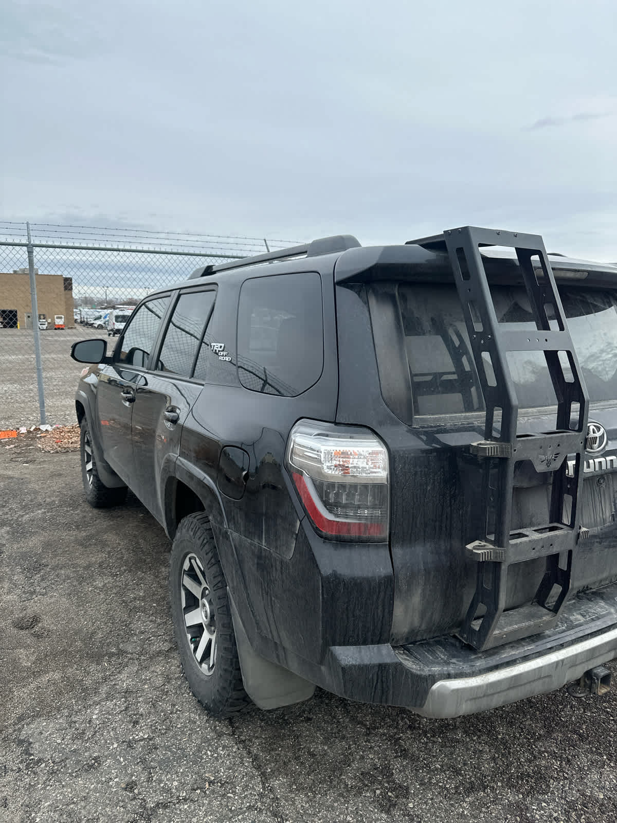 Thumbnail: 2021 Toyota 4Runner - 3